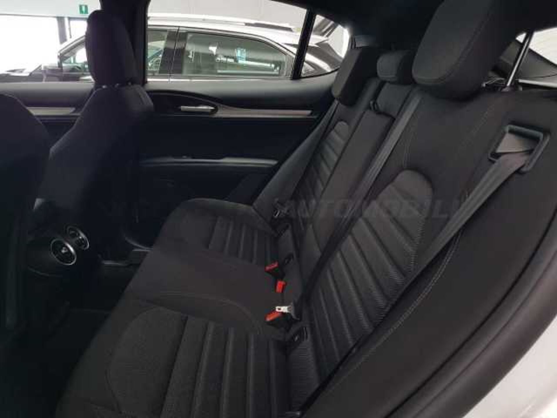 Alfa Romeo Stelvio 2.1l - white