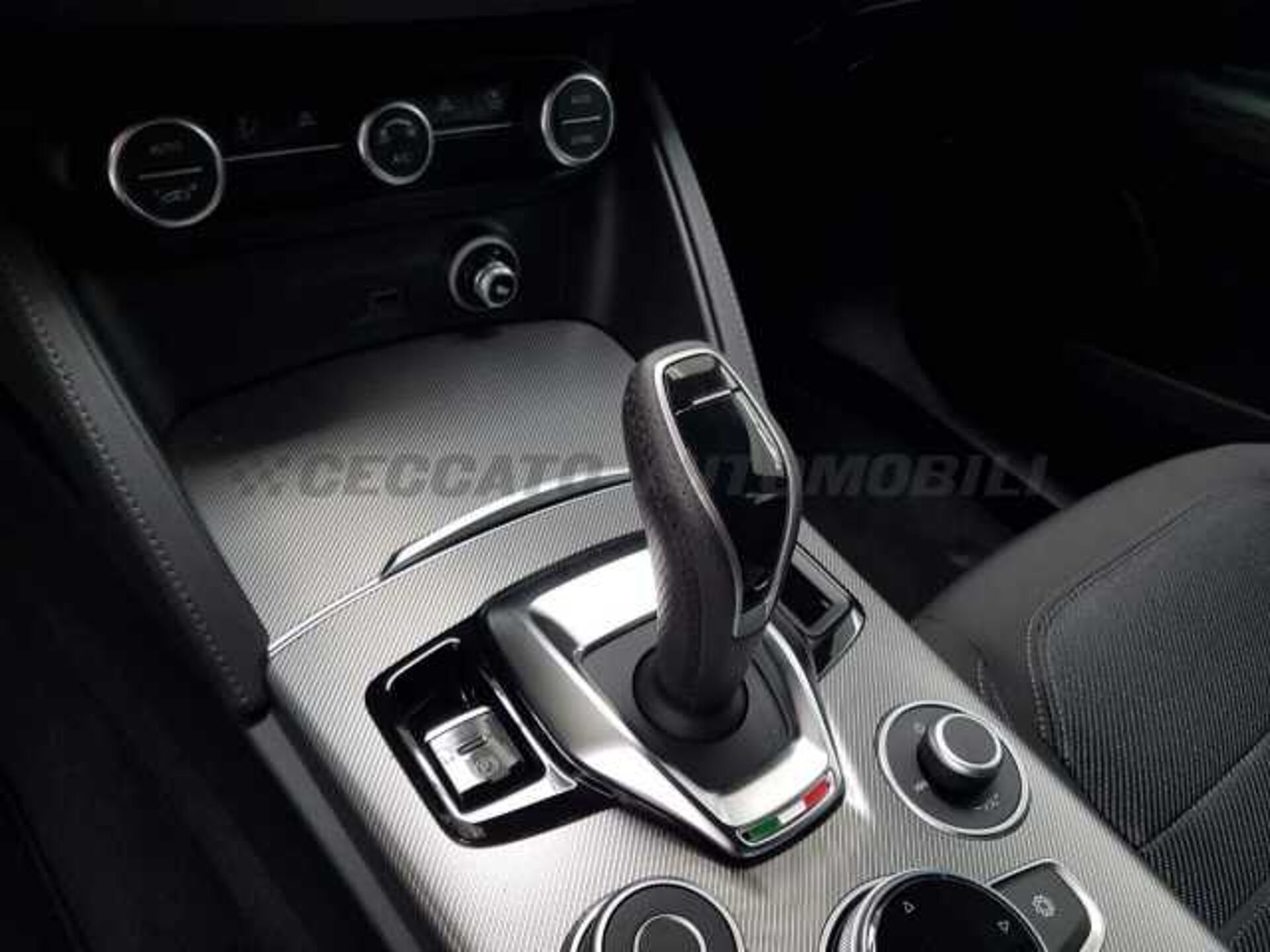 Alfa Romeo Stelvio 2.1l - white