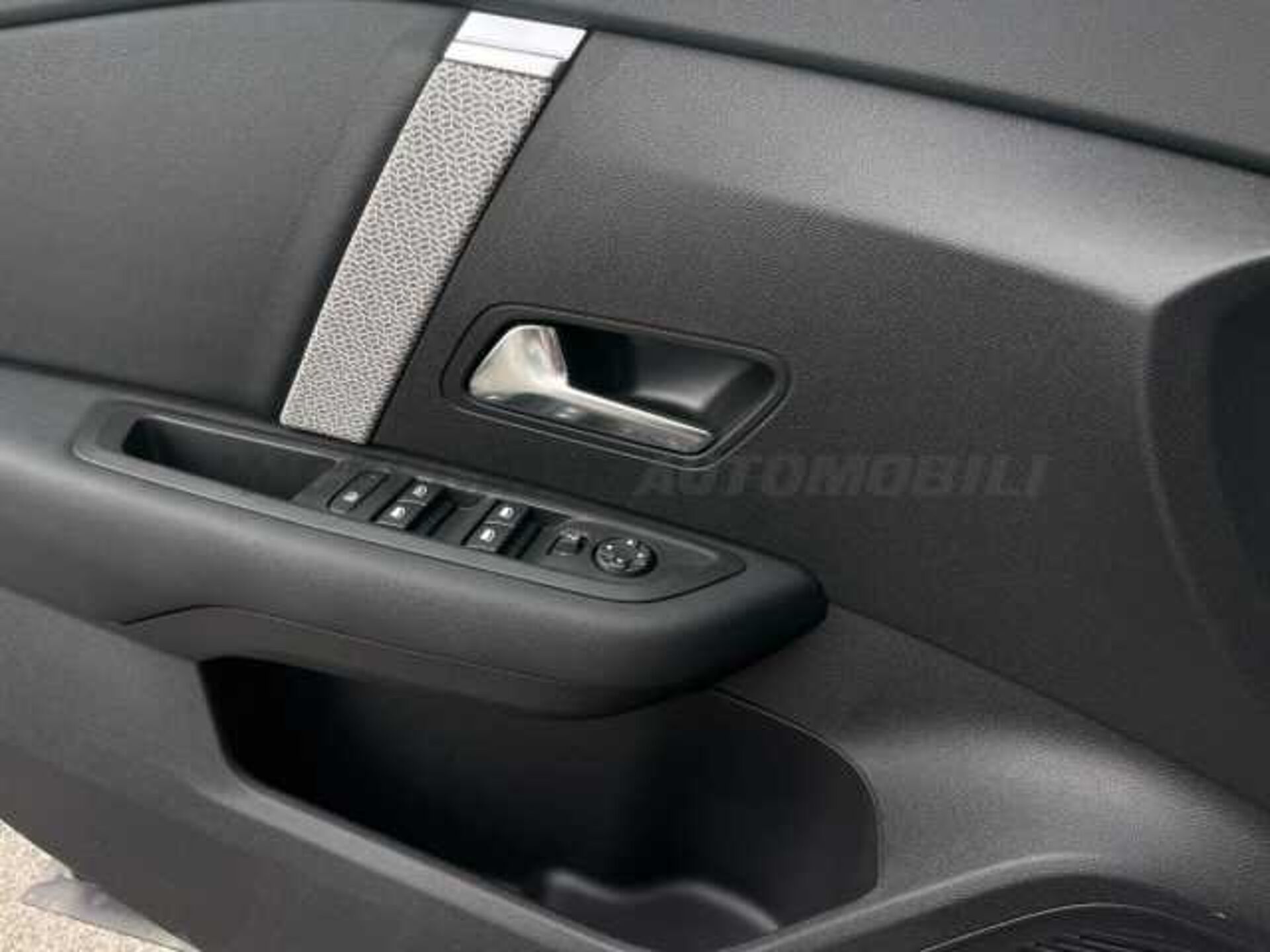 Citroen C4 X 1.2l - grey