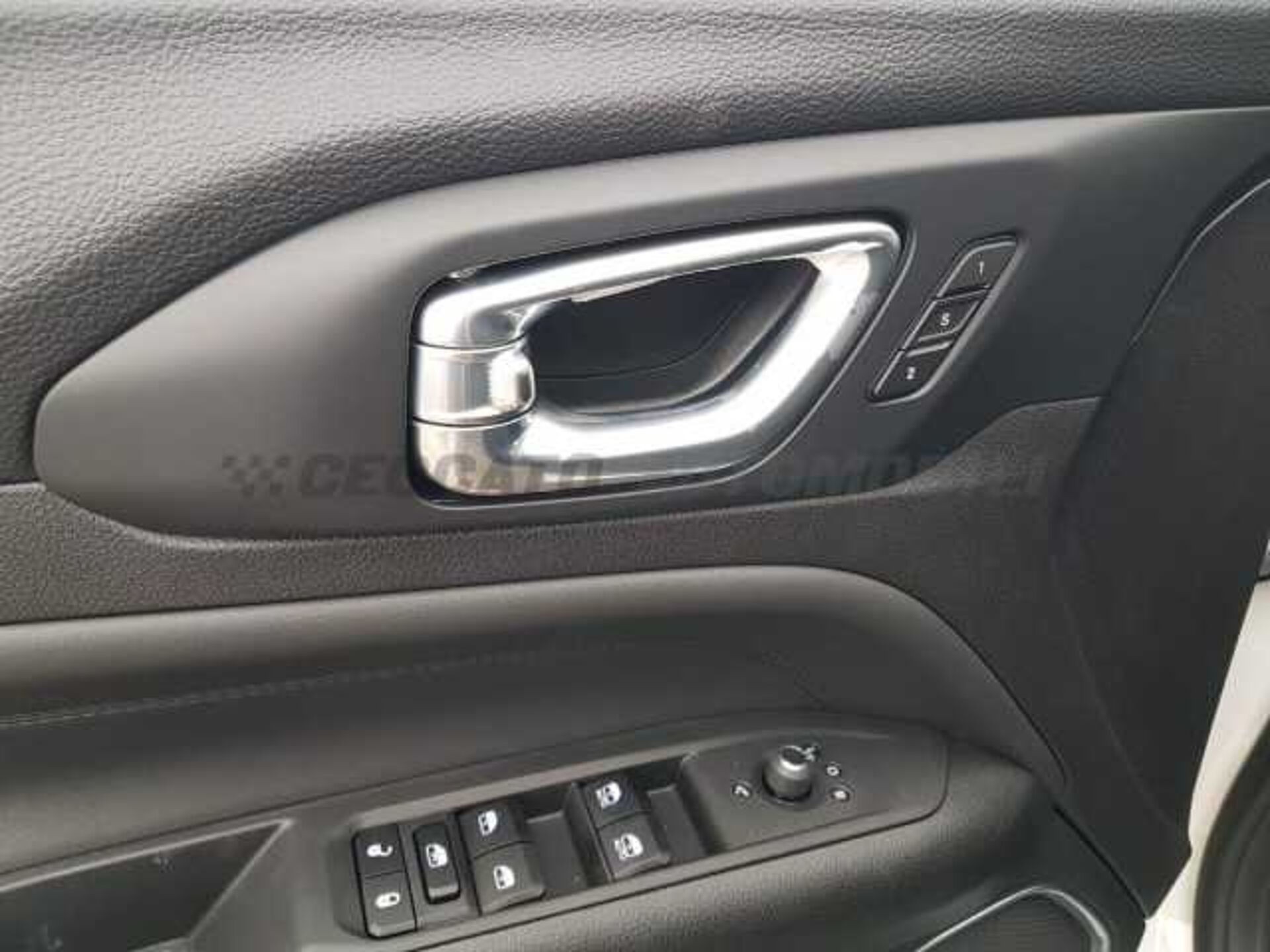 Jeep Compass 1.5l - white