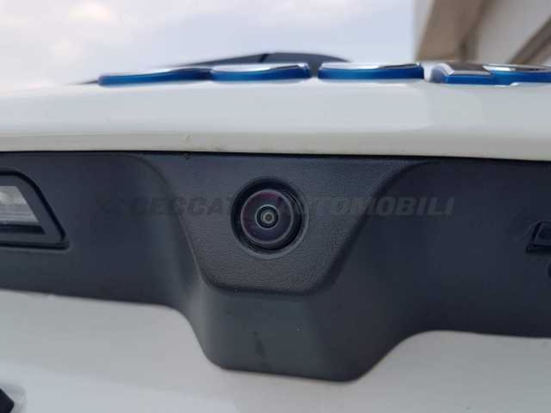 Jeep Compass 1.3l - white