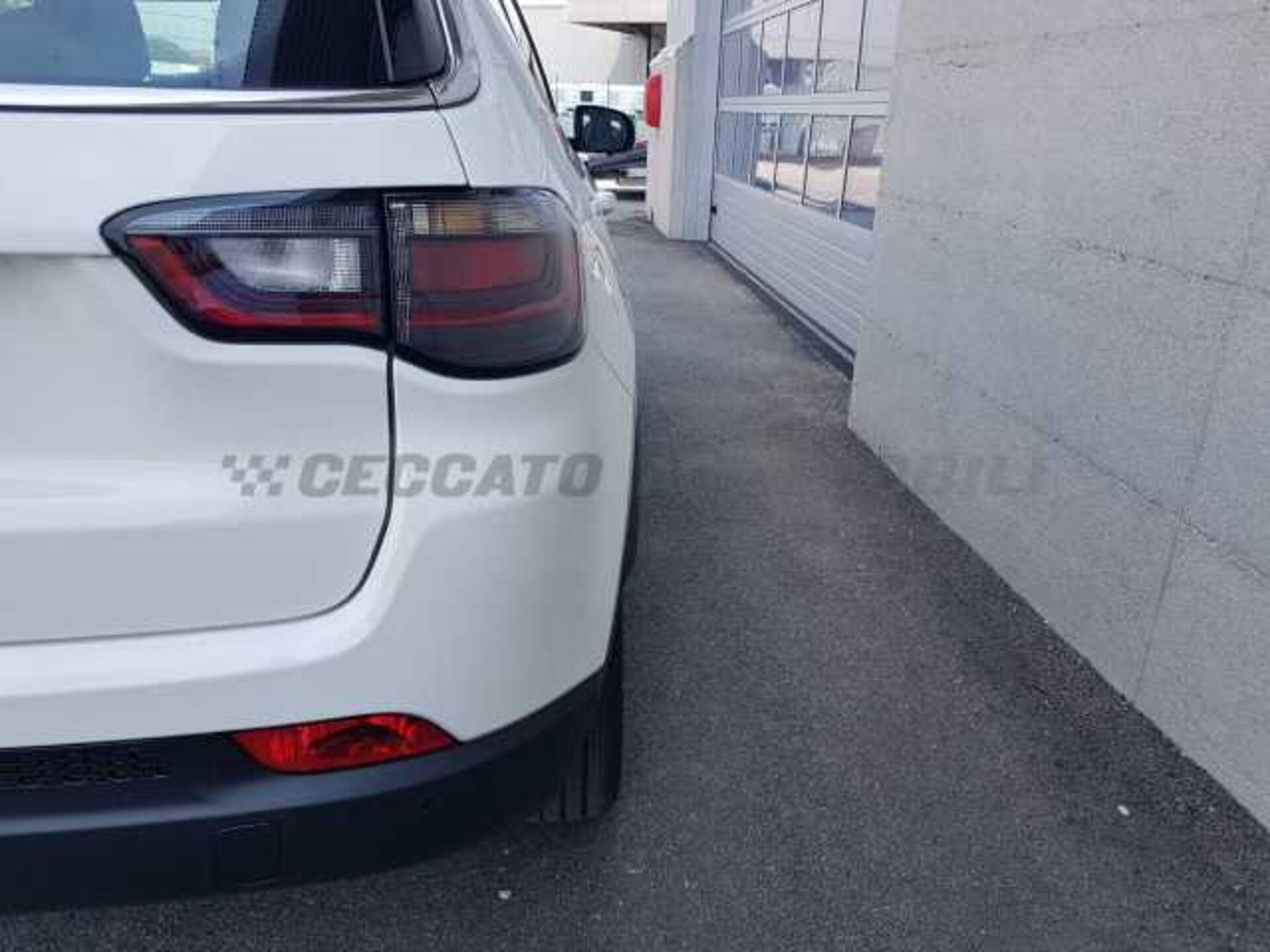 Jeep Compass 1.3l - white