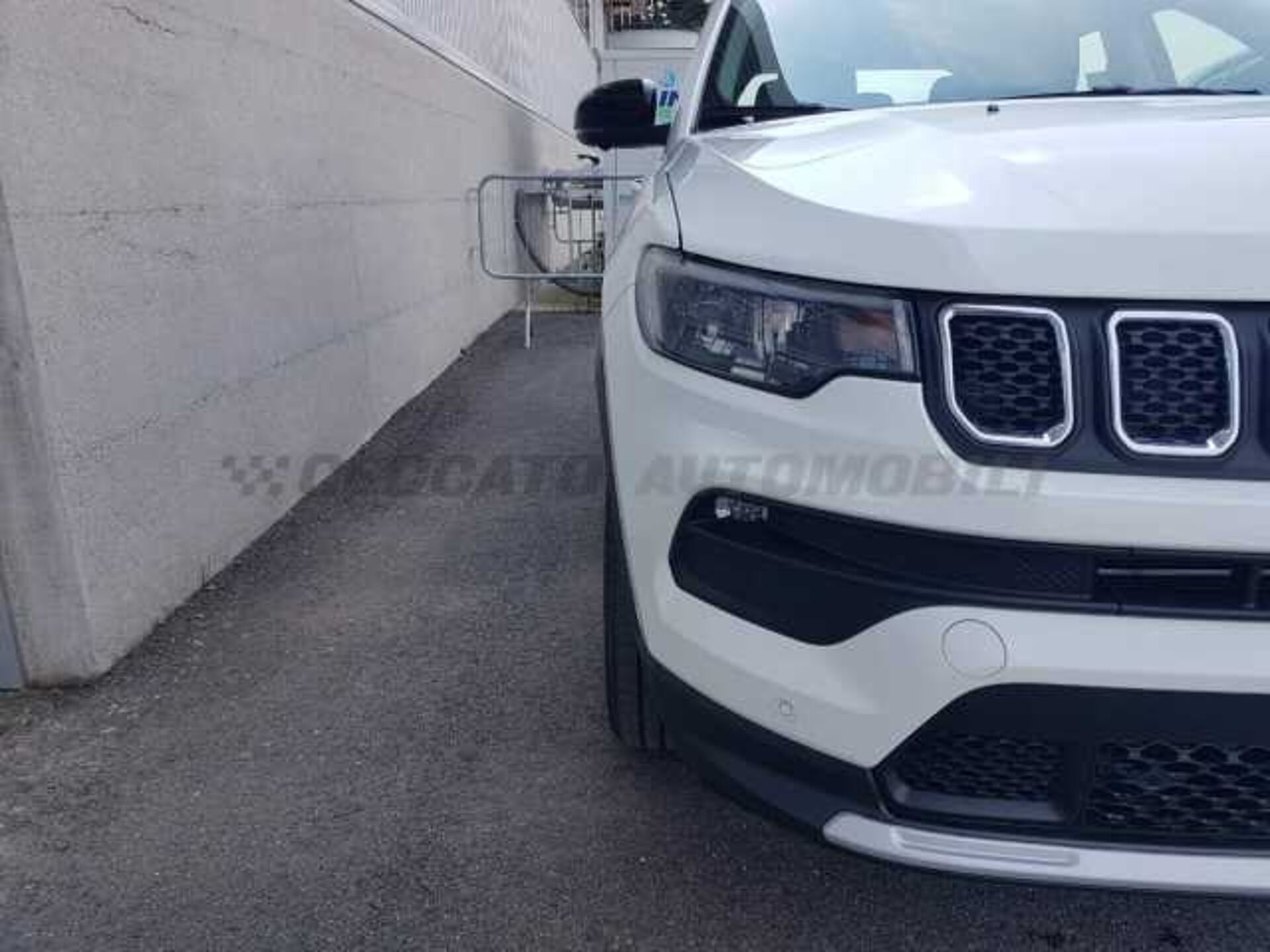 Jeep Compass 1.3l - white