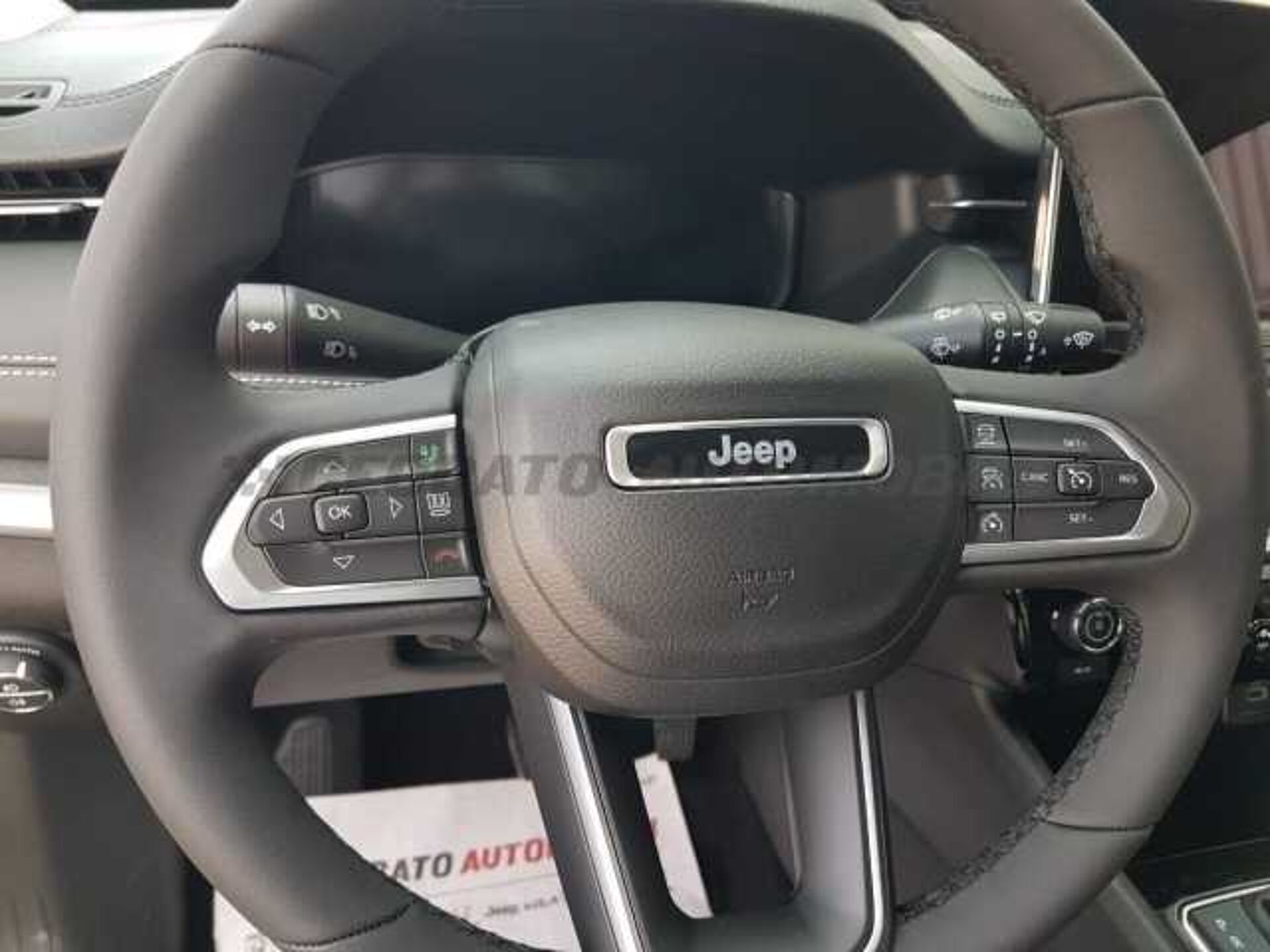 Jeep Compass 1.5l - white