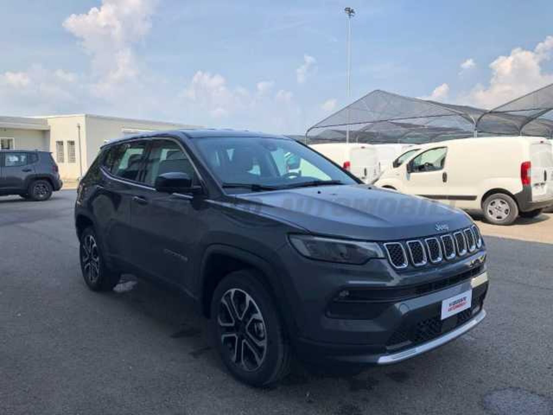 Jeep Compass 1.5l - grey