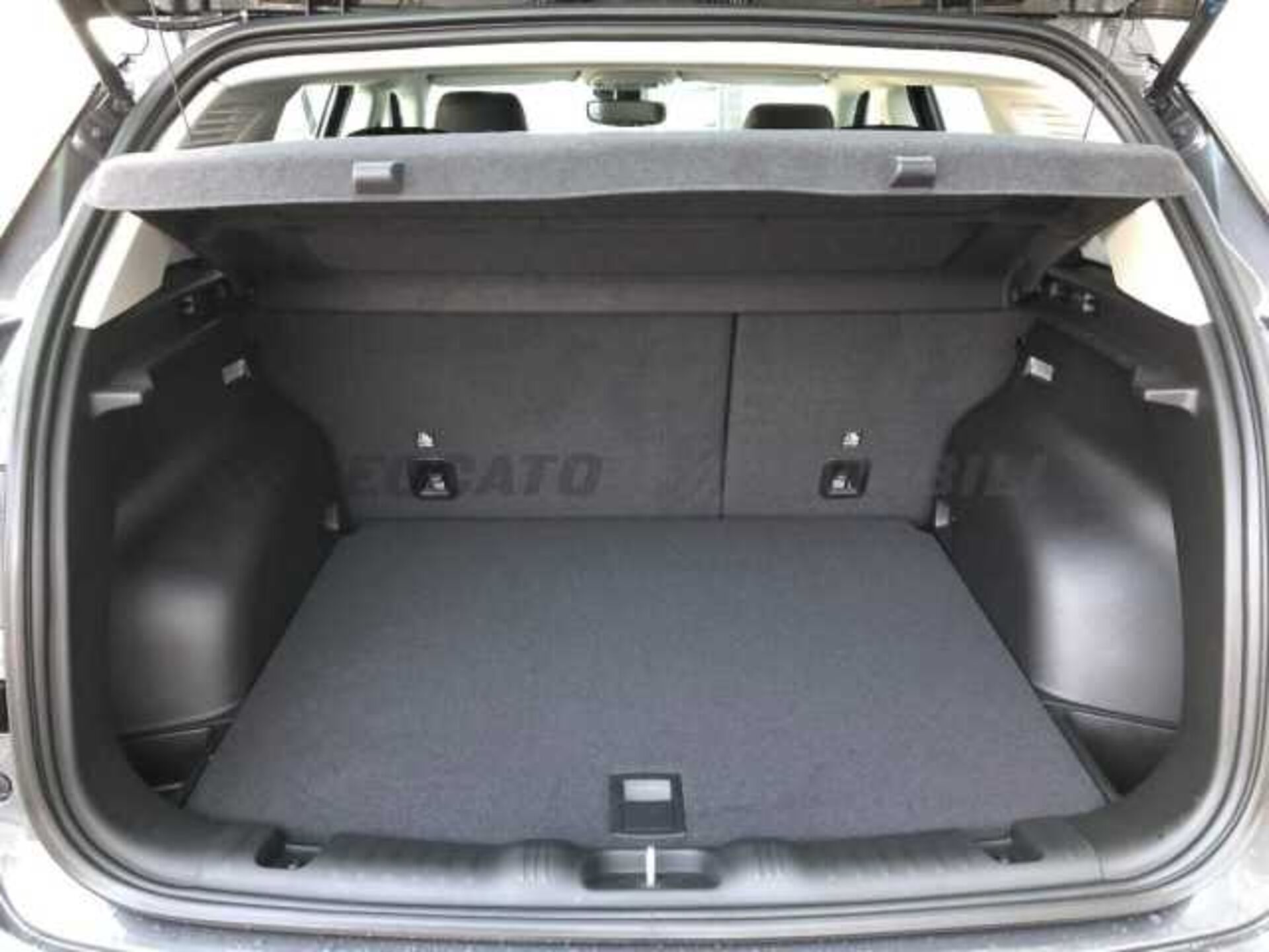 Jeep Compass 1.5l - grey