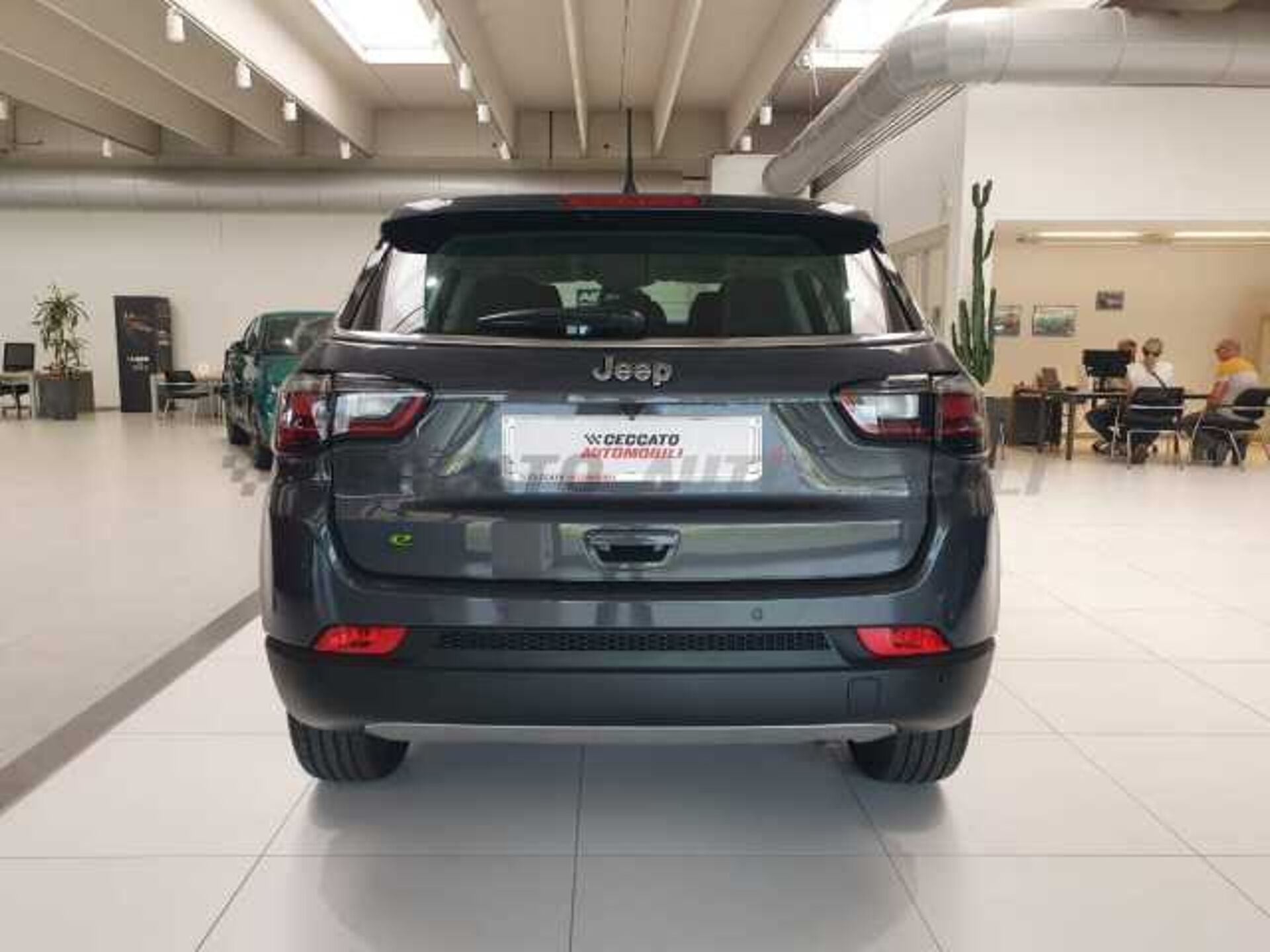 Jeep Compass 1.5l - grey