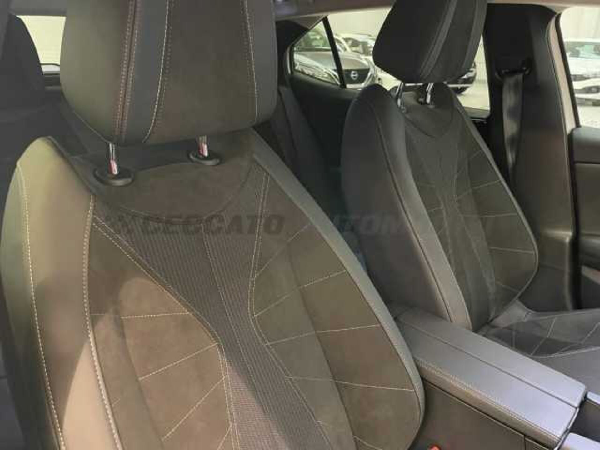 DS DS 4 1.5l - white