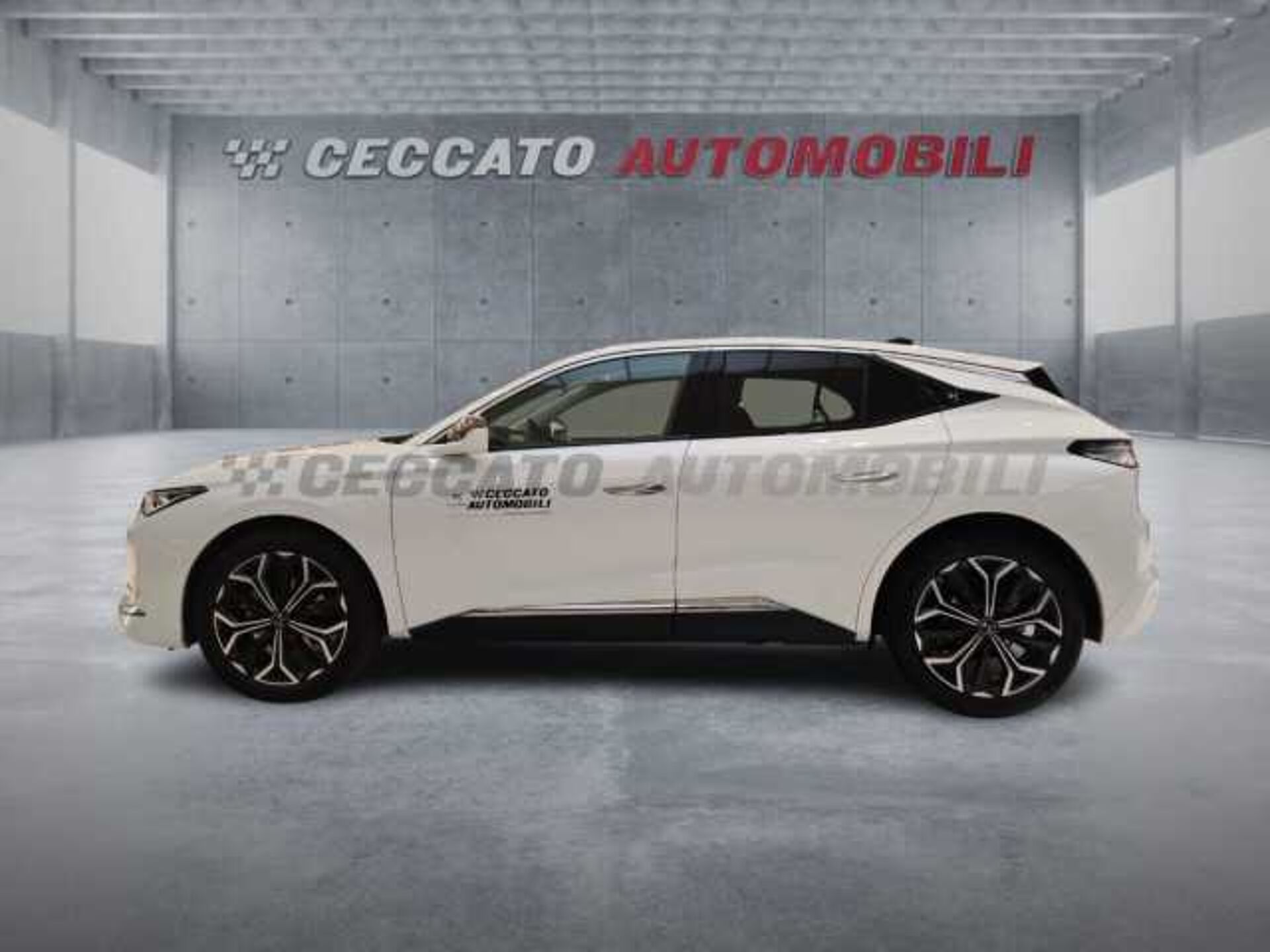 DS DS 4 1.5l - white