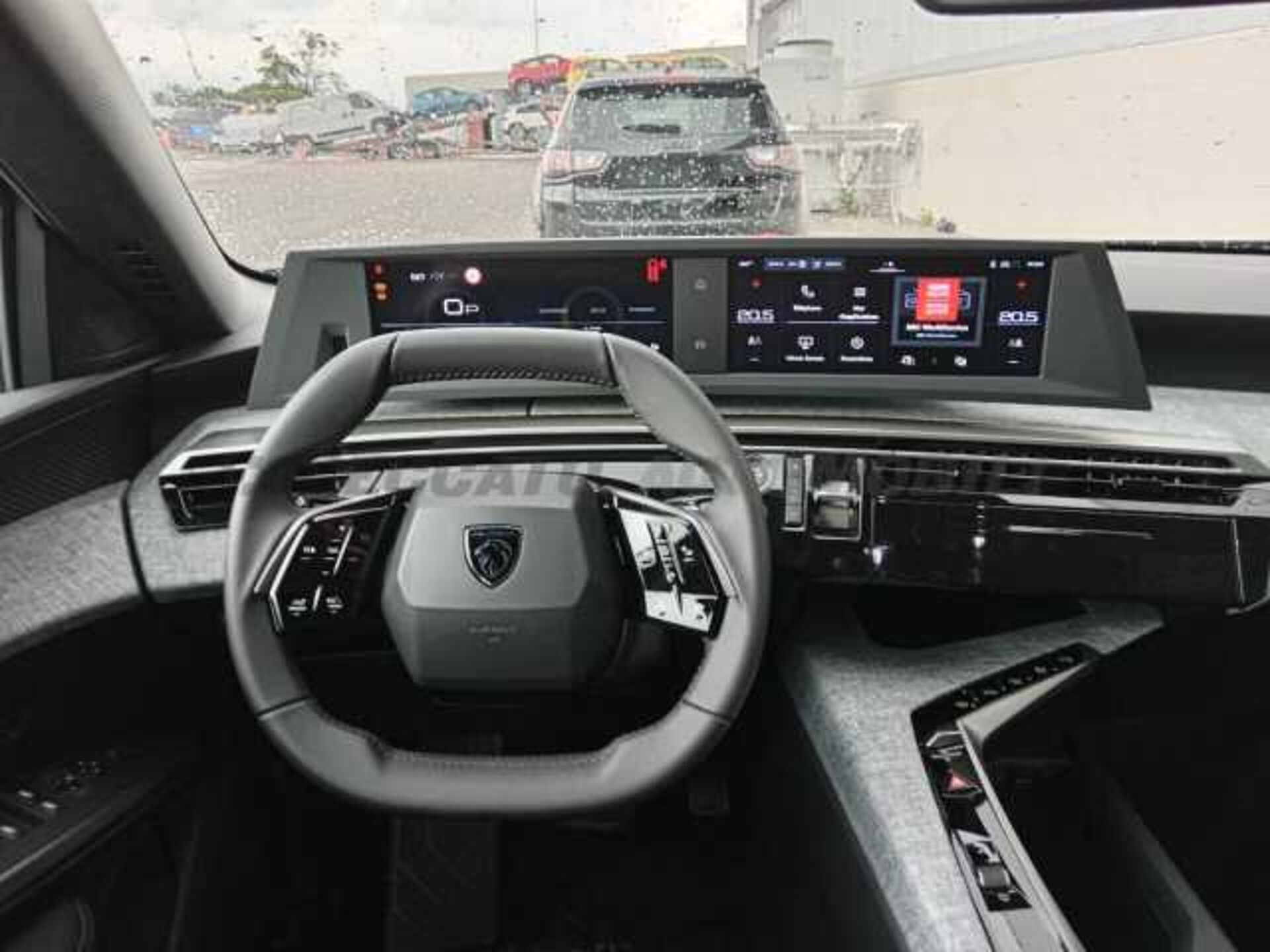 Peugeot 1.2l - black