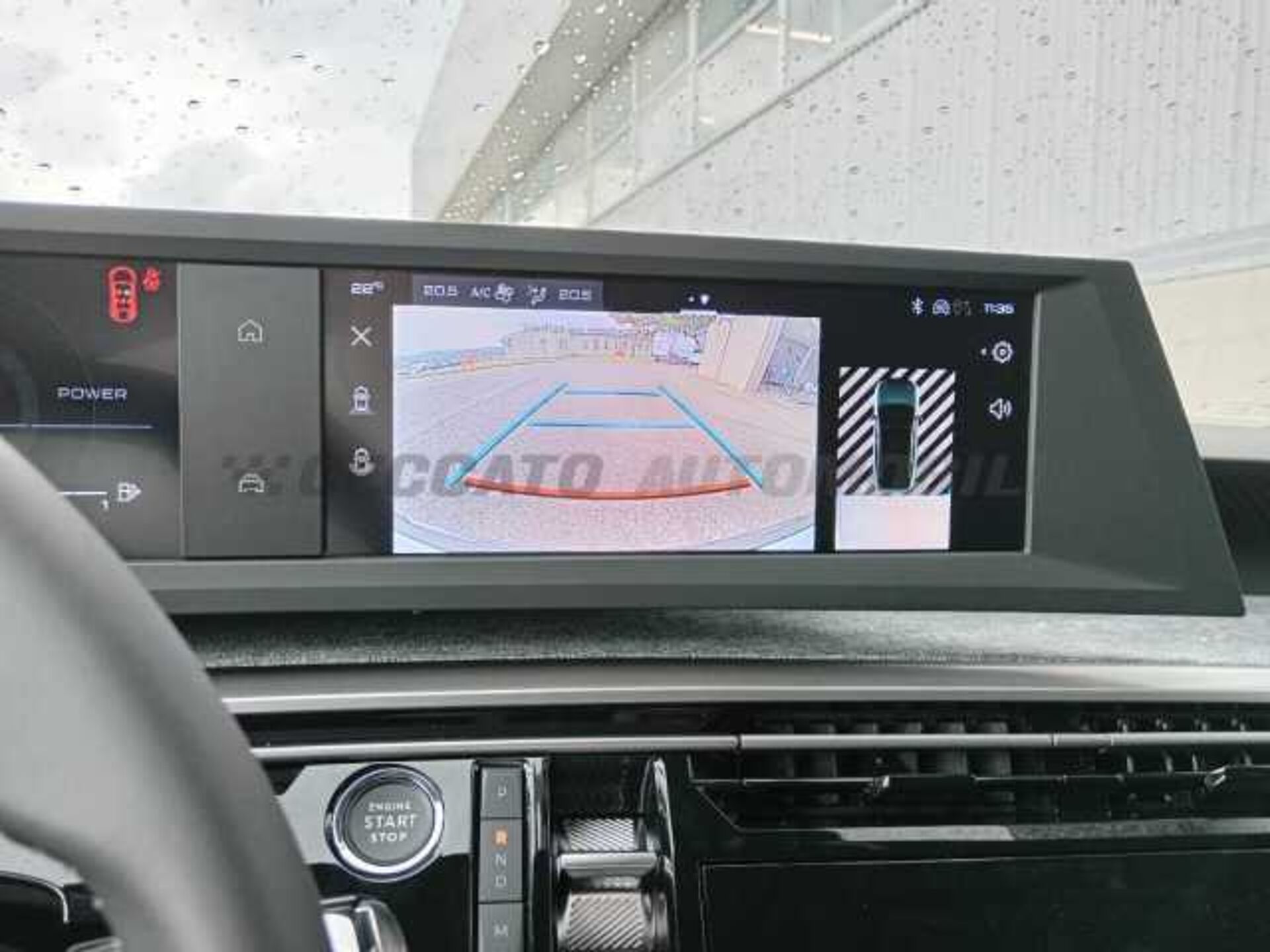 Peugeot 1.2l - black