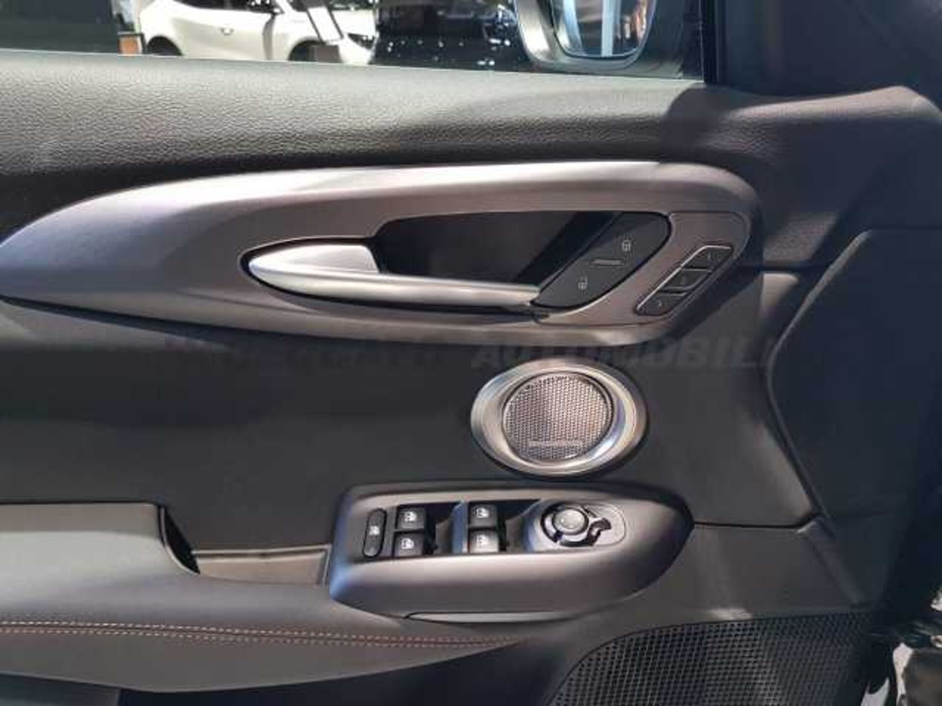 Alfa Romeo Tonale 1.6l - black