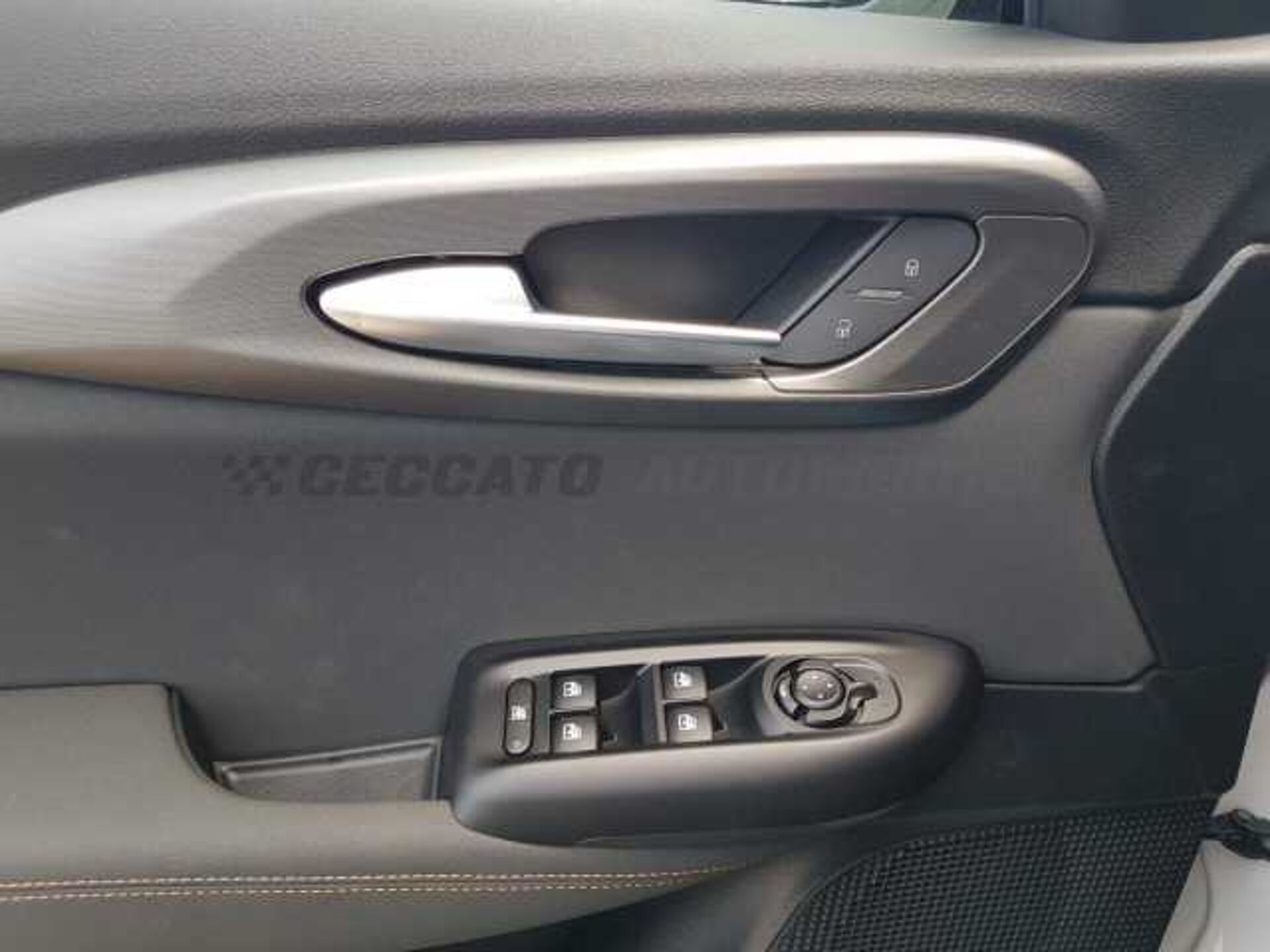 Alfa Romeo Tonale 1.6l - white