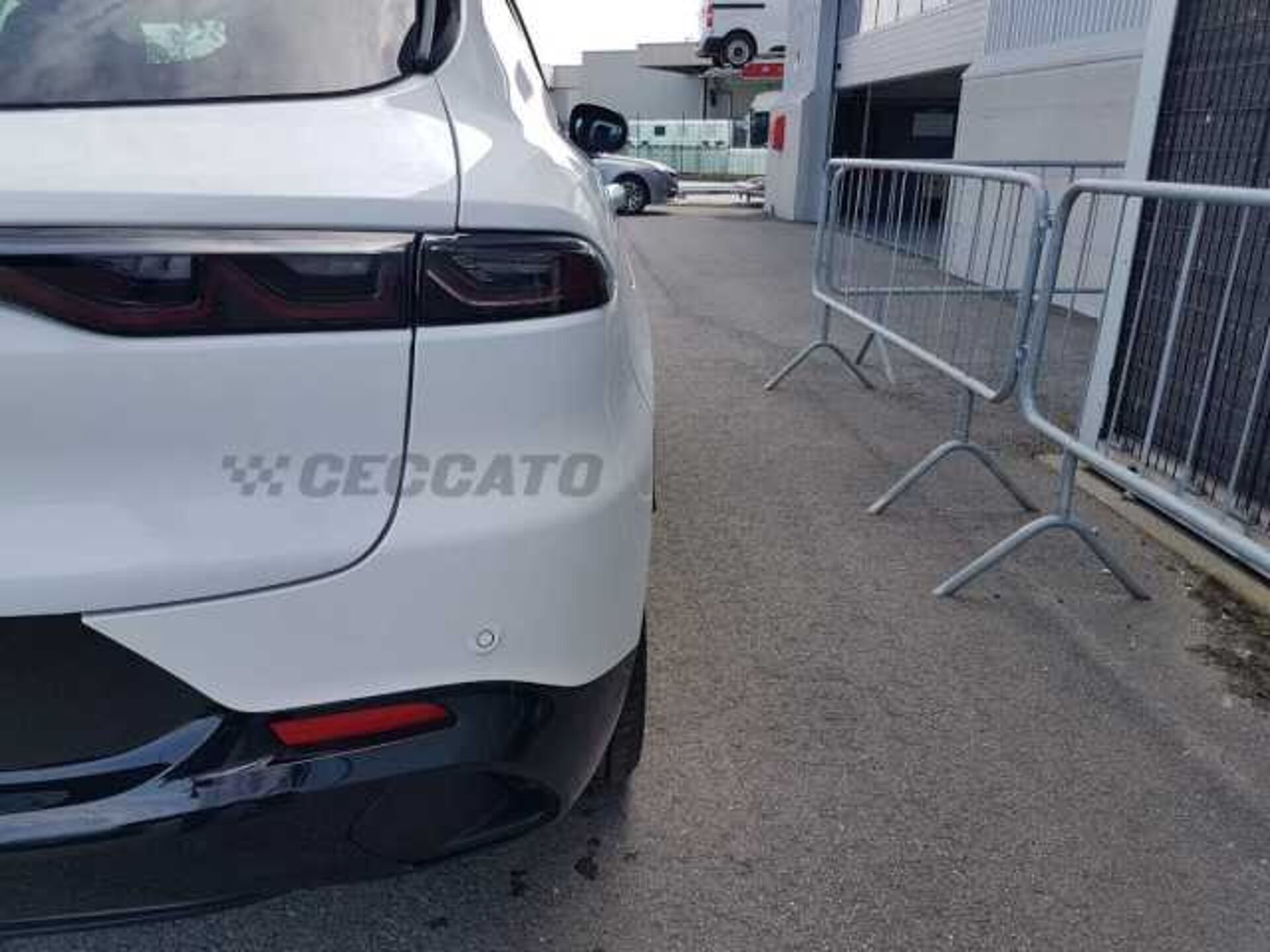 Alfa Romeo Tonale 1.6l - white