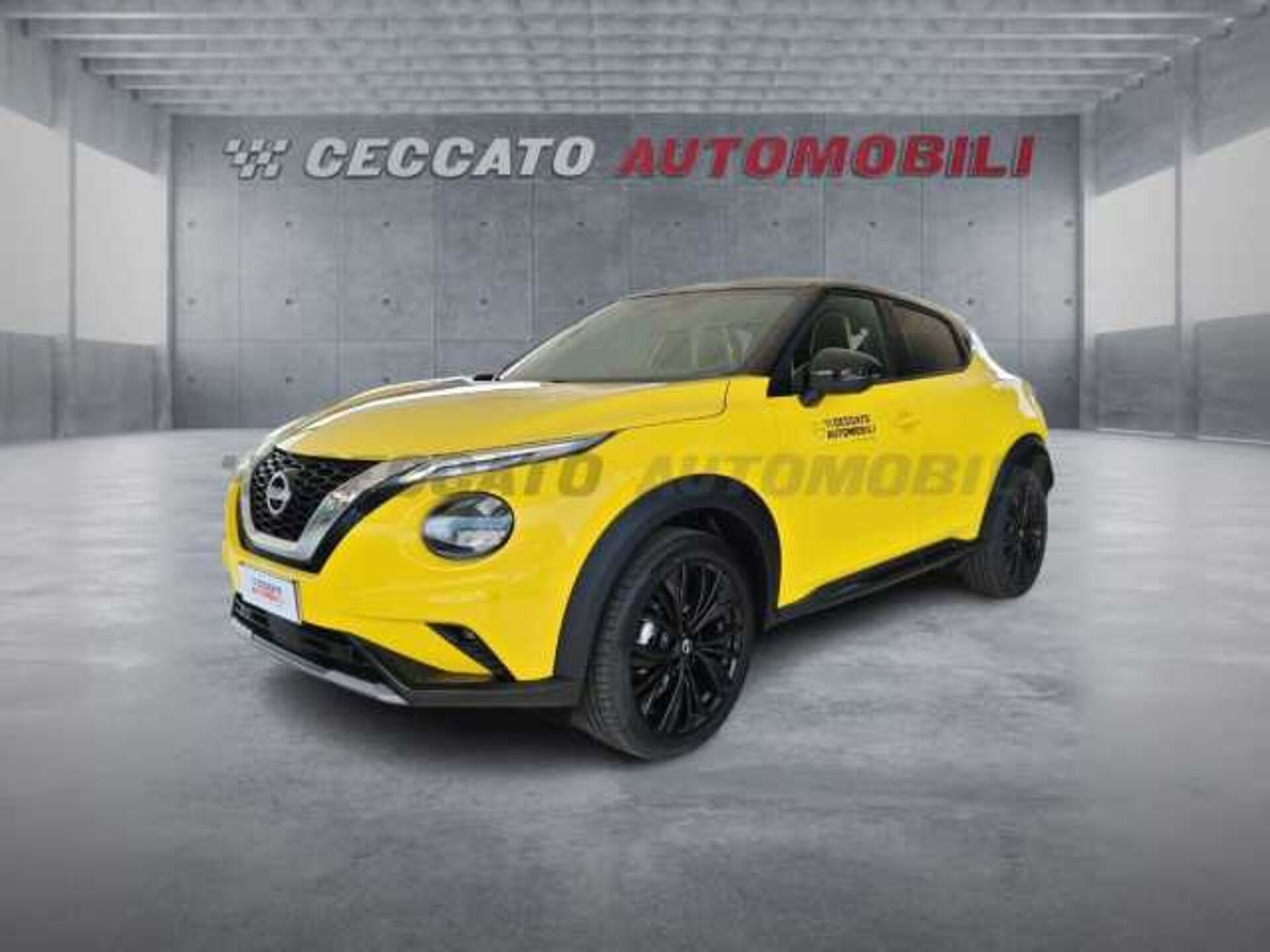 Nissan Nuovo Juke 1.0l - yellow