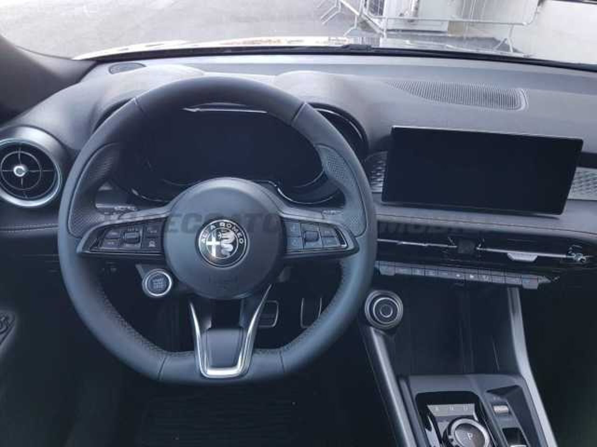 Alfa Romeo Tonale 1.5l - grey