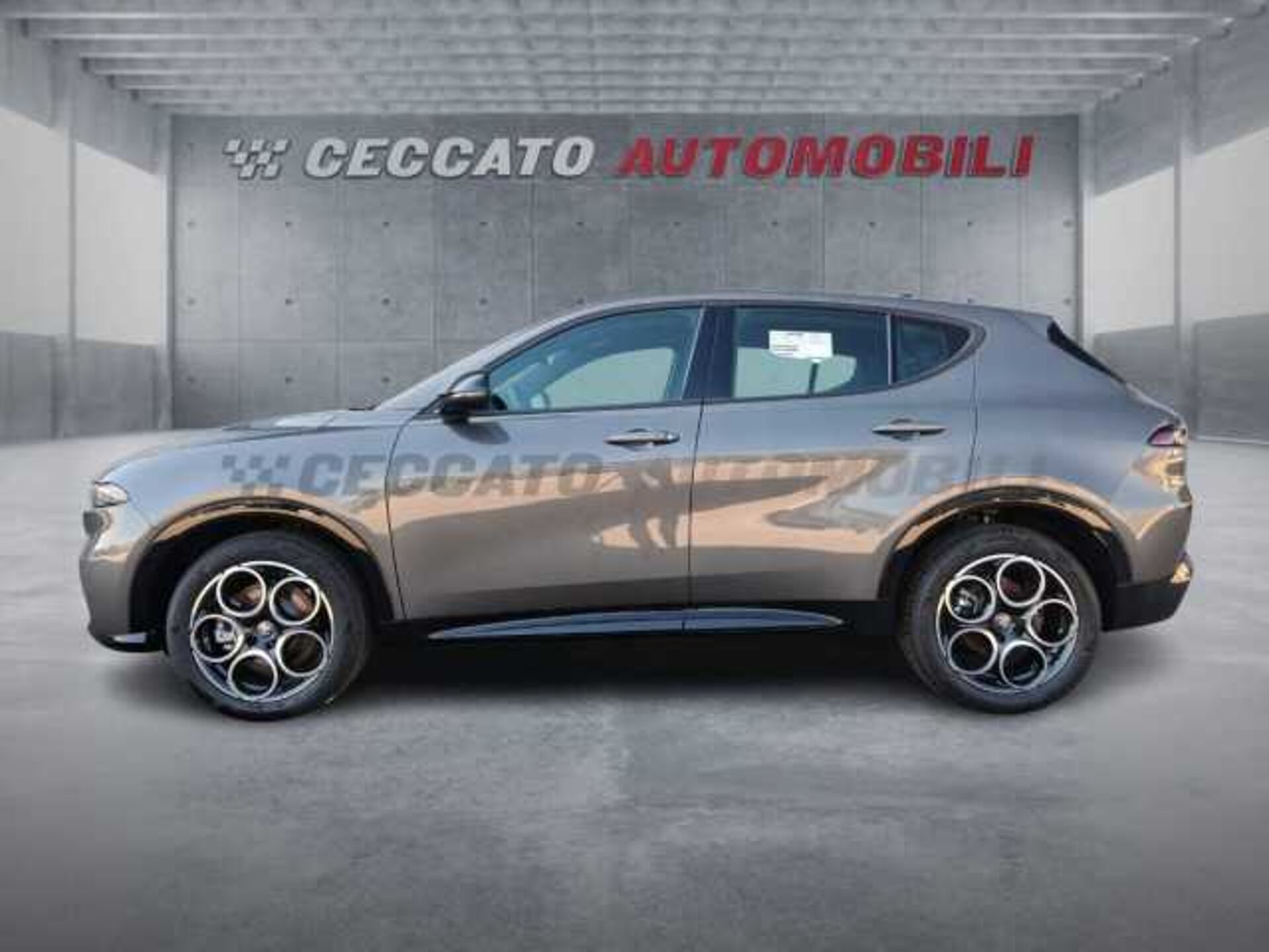 Alfa Romeo Tonale 1.5l - grey