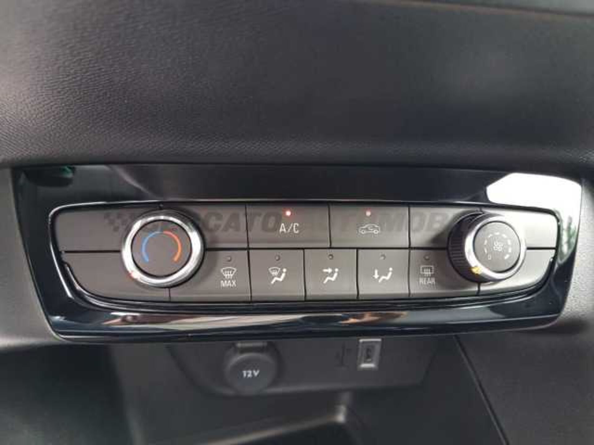 Opel Corsa 1.2l - white