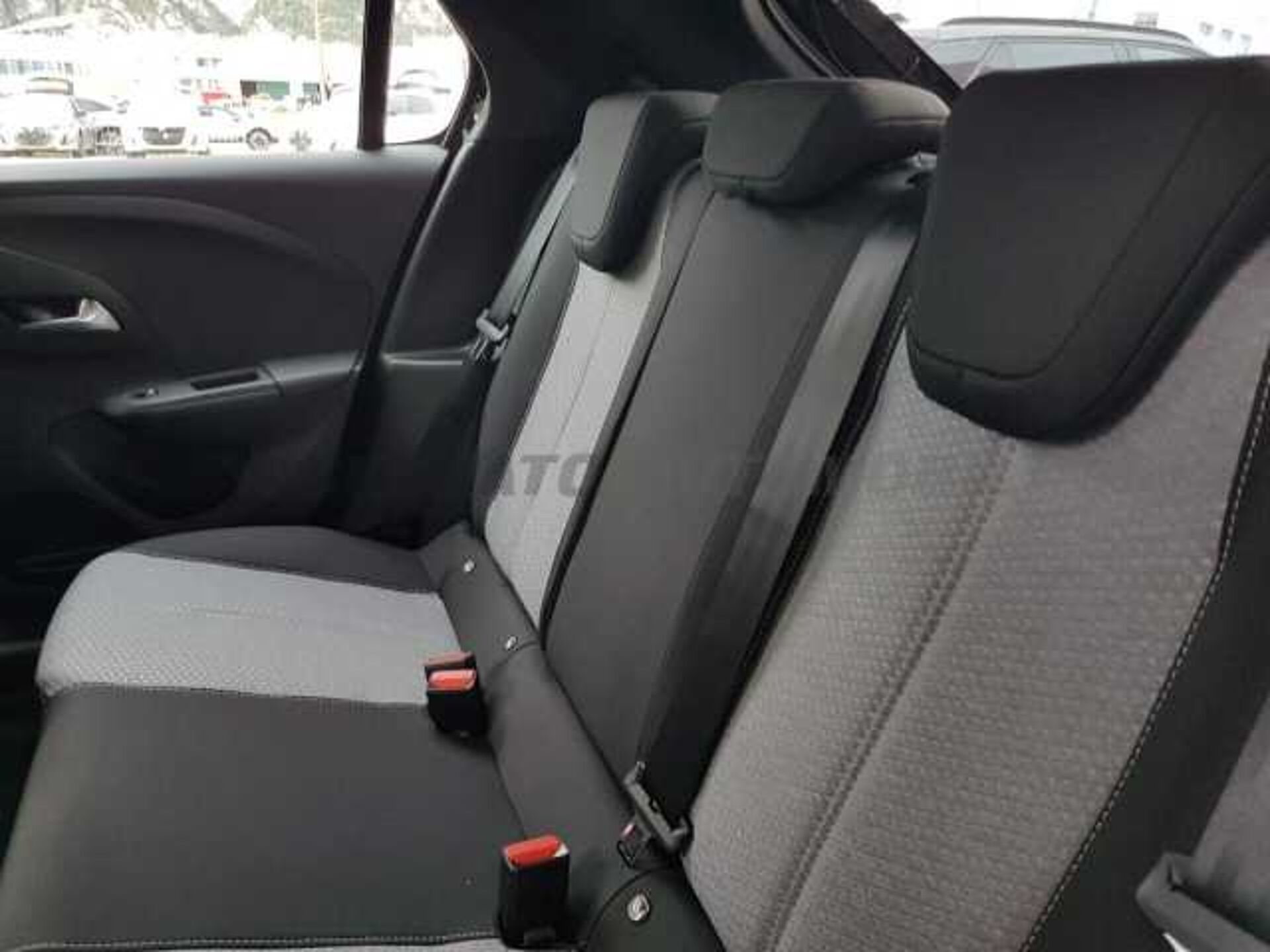 Opel Corsa 1.2l - black