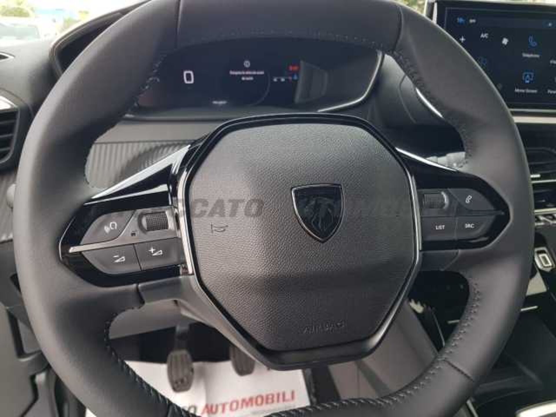 Peugeot 2008 1.2l - blue