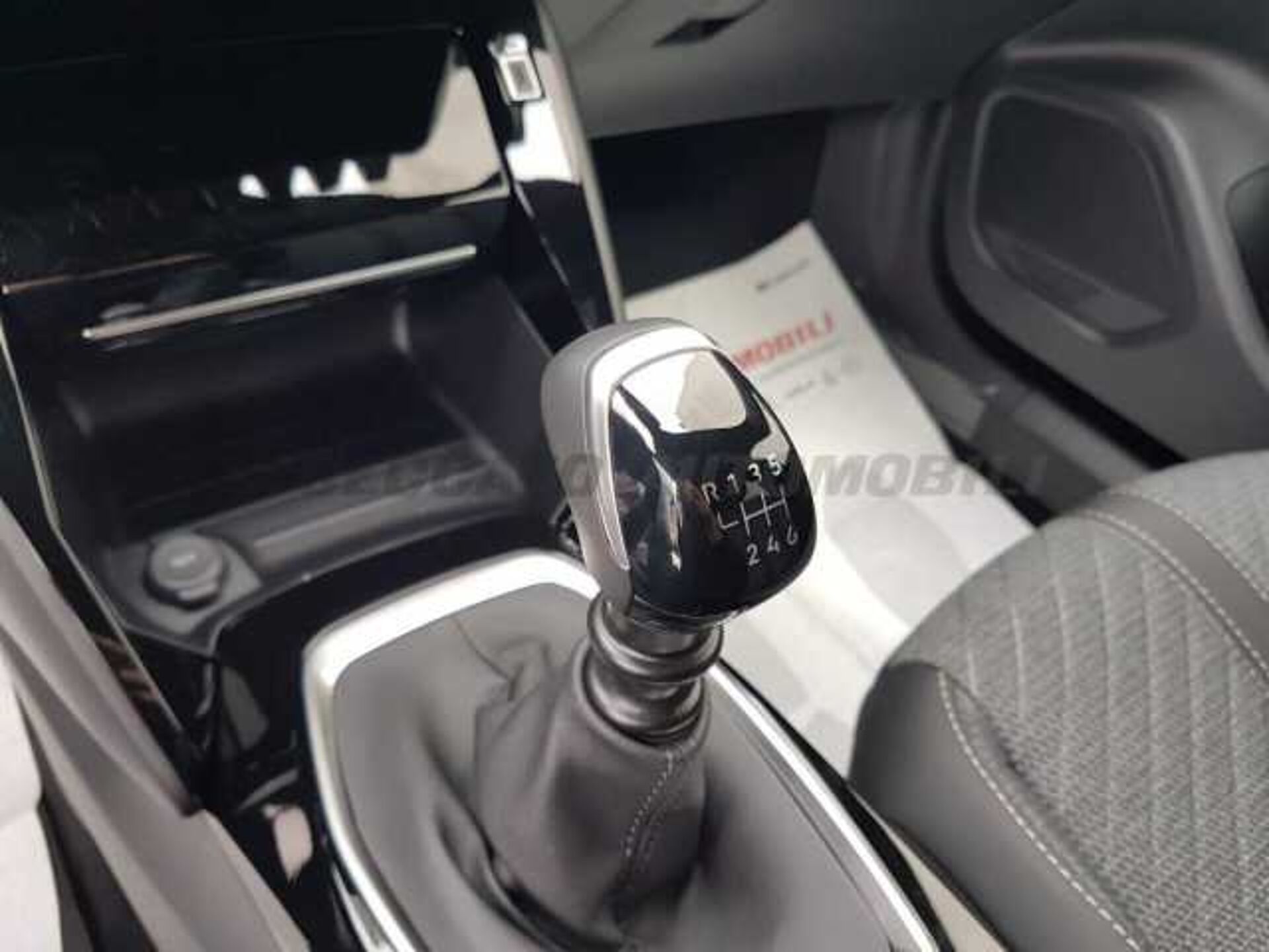 Peugeot 2008 1.2l - blue