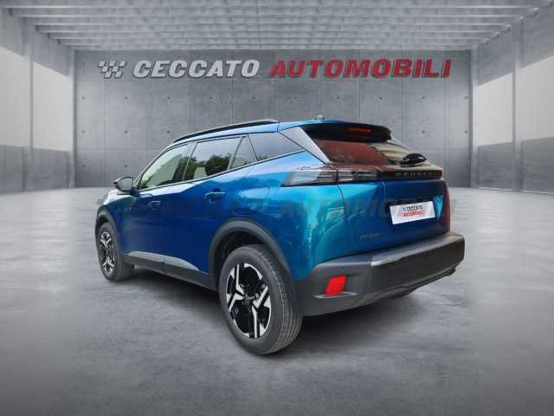 Peugeot 2008 1.2l - blue