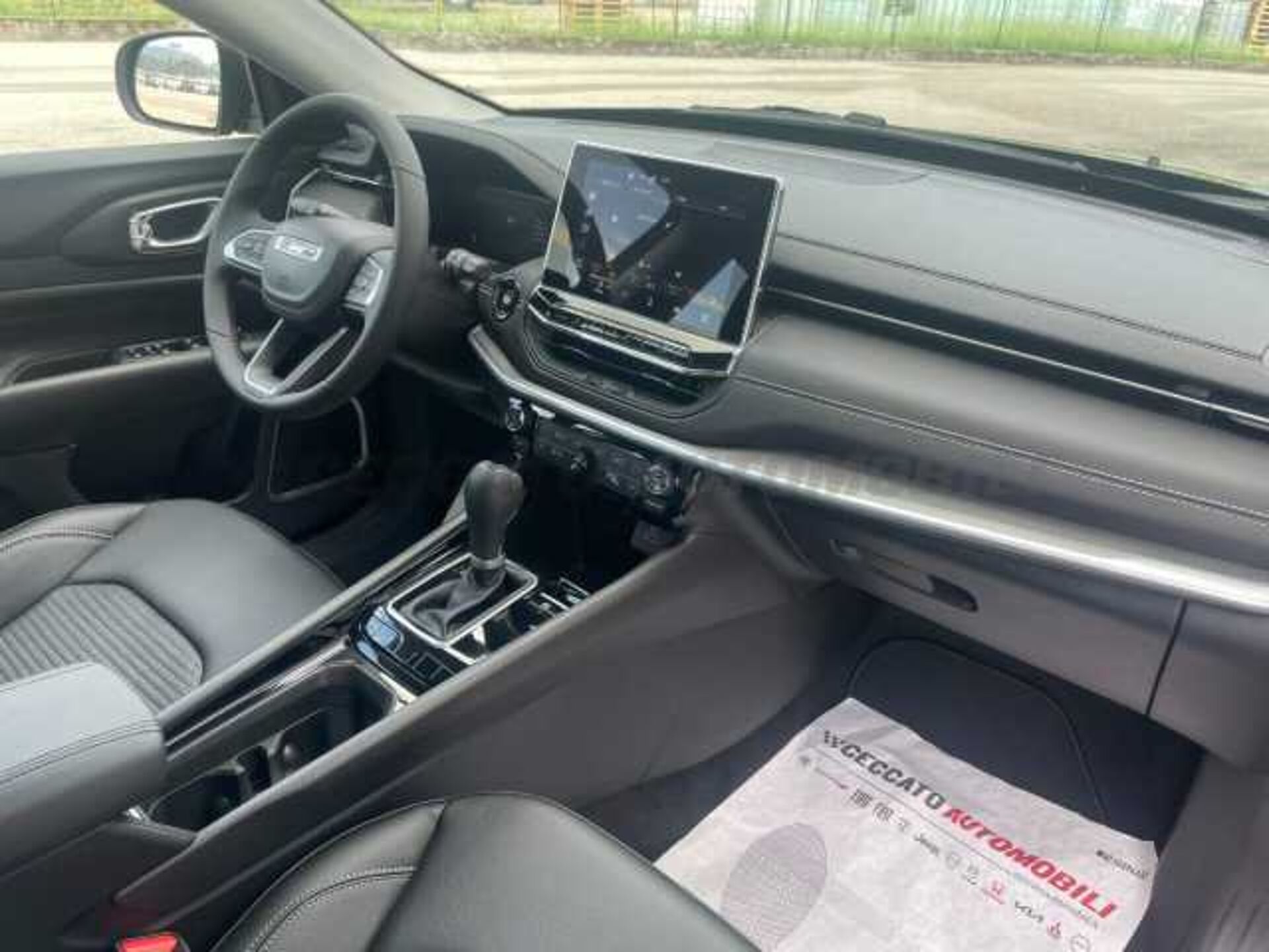 Jeep Compass 1.5l - grey