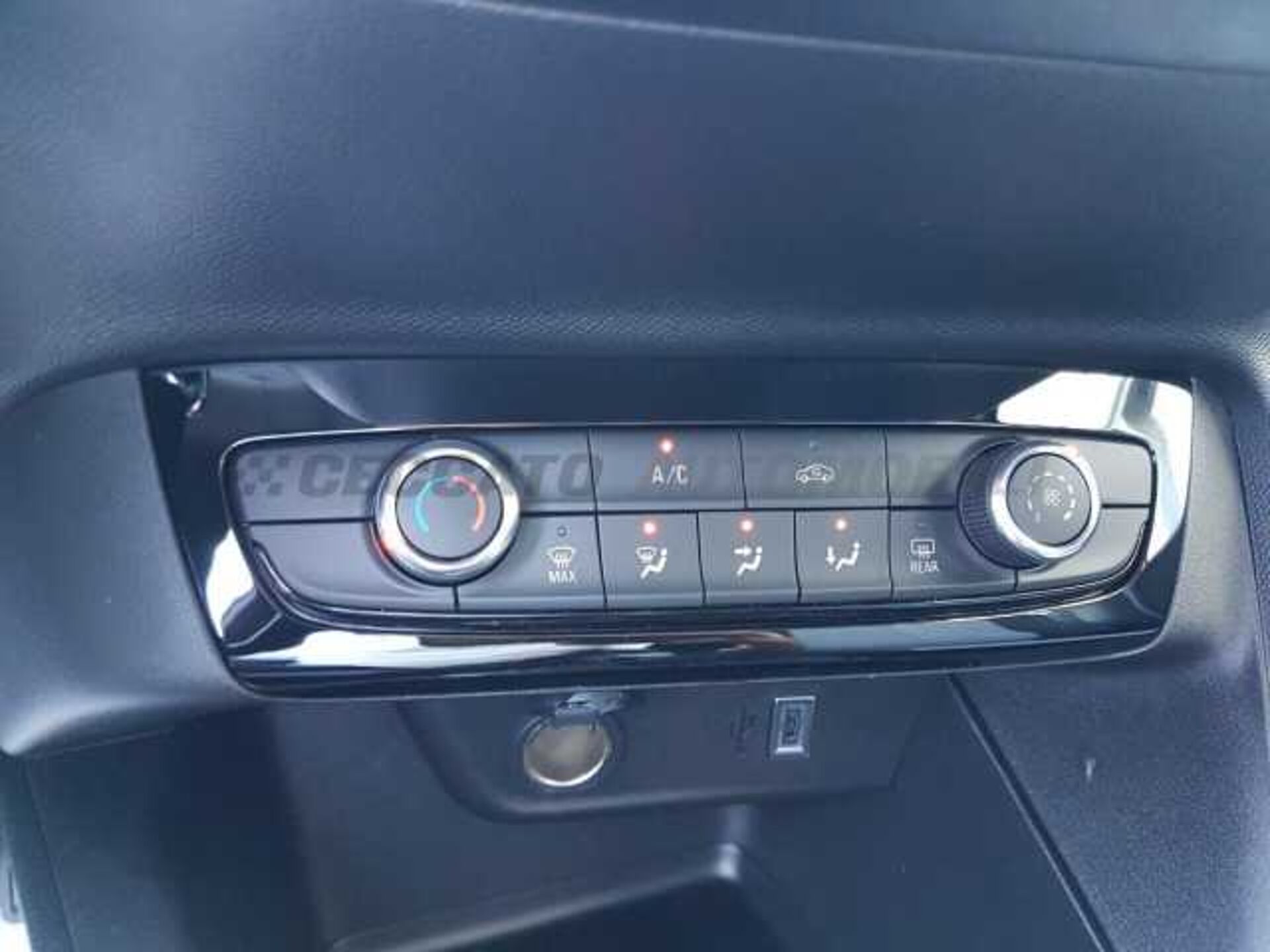 Opel Corsa 1.2l - grey