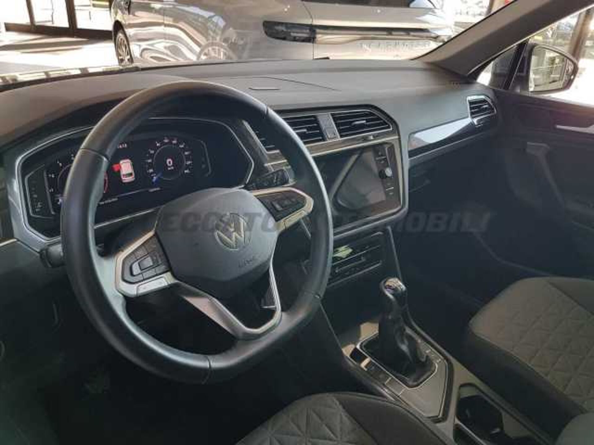 Volkswagen 1.5l - grey