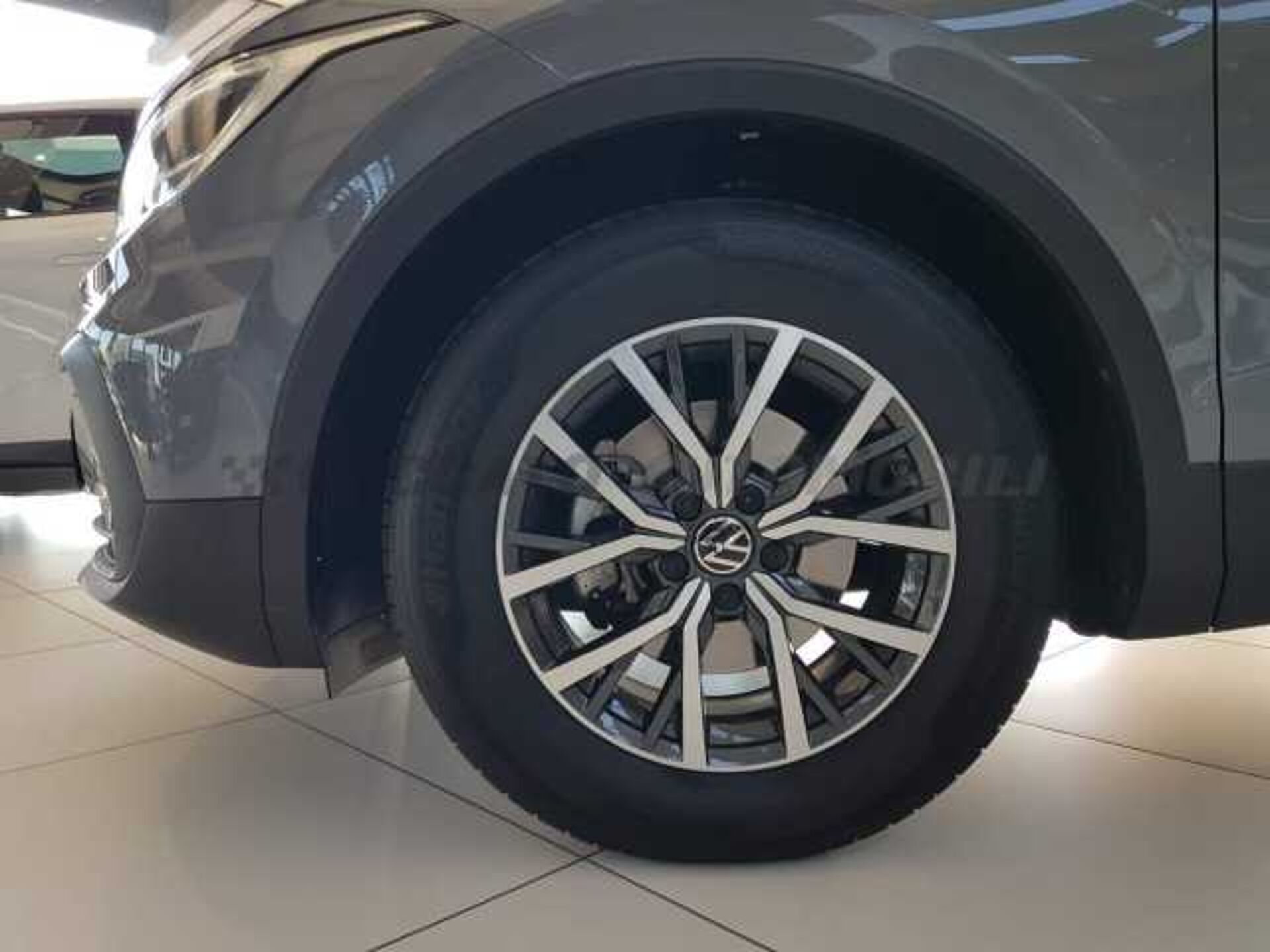 Volkswagen 1.5l - grey