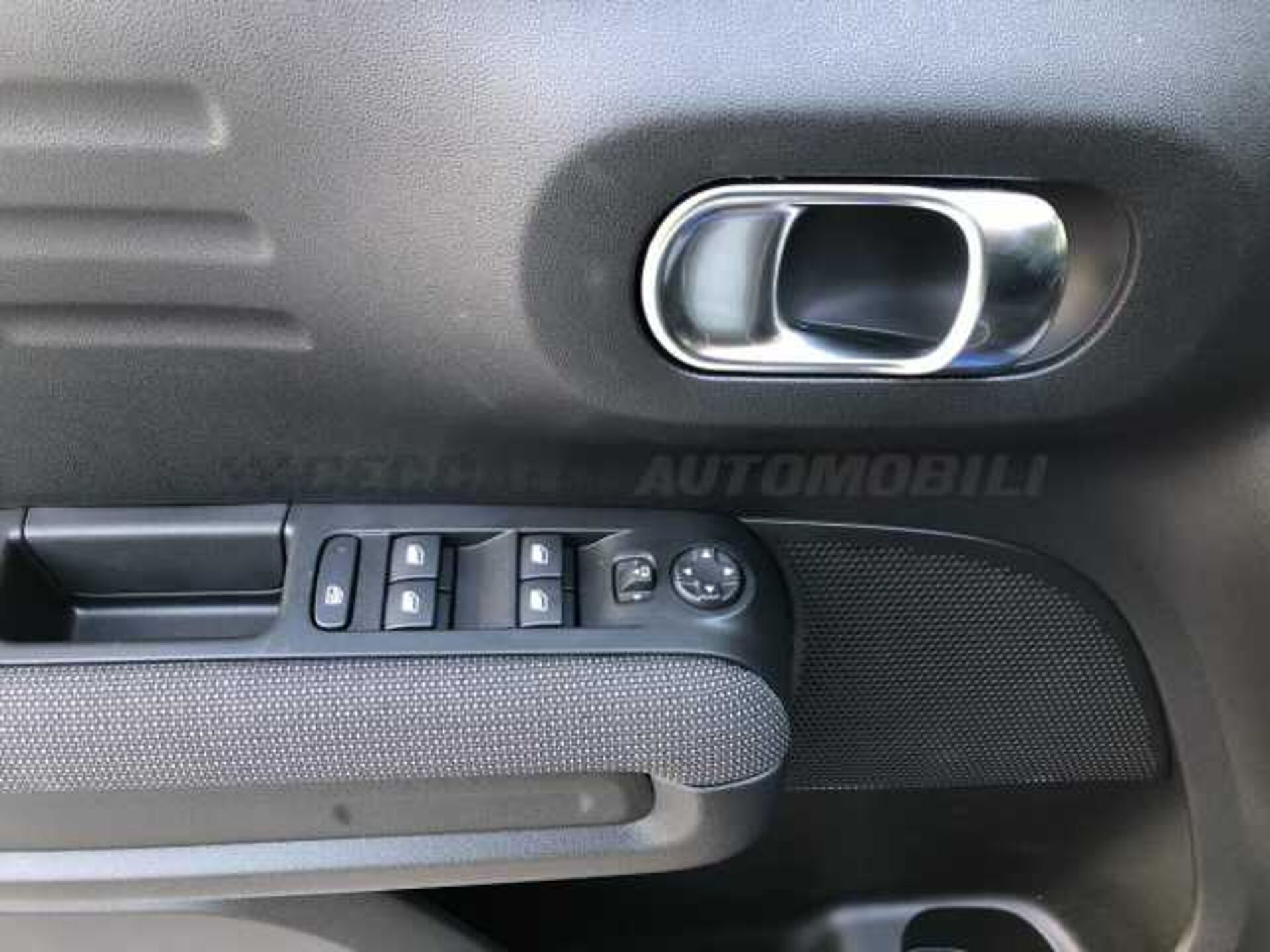 Citroen C3 Aircross 1.2l - blue