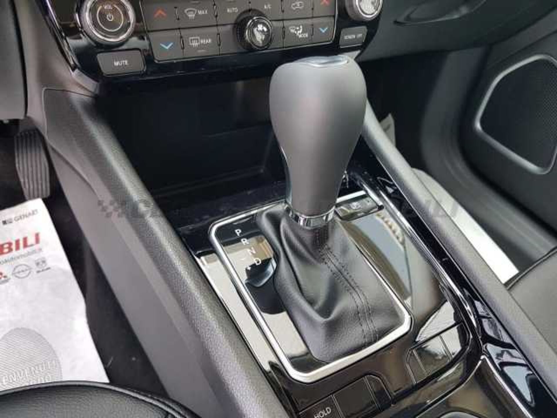 Jeep Compass 1.5l - white