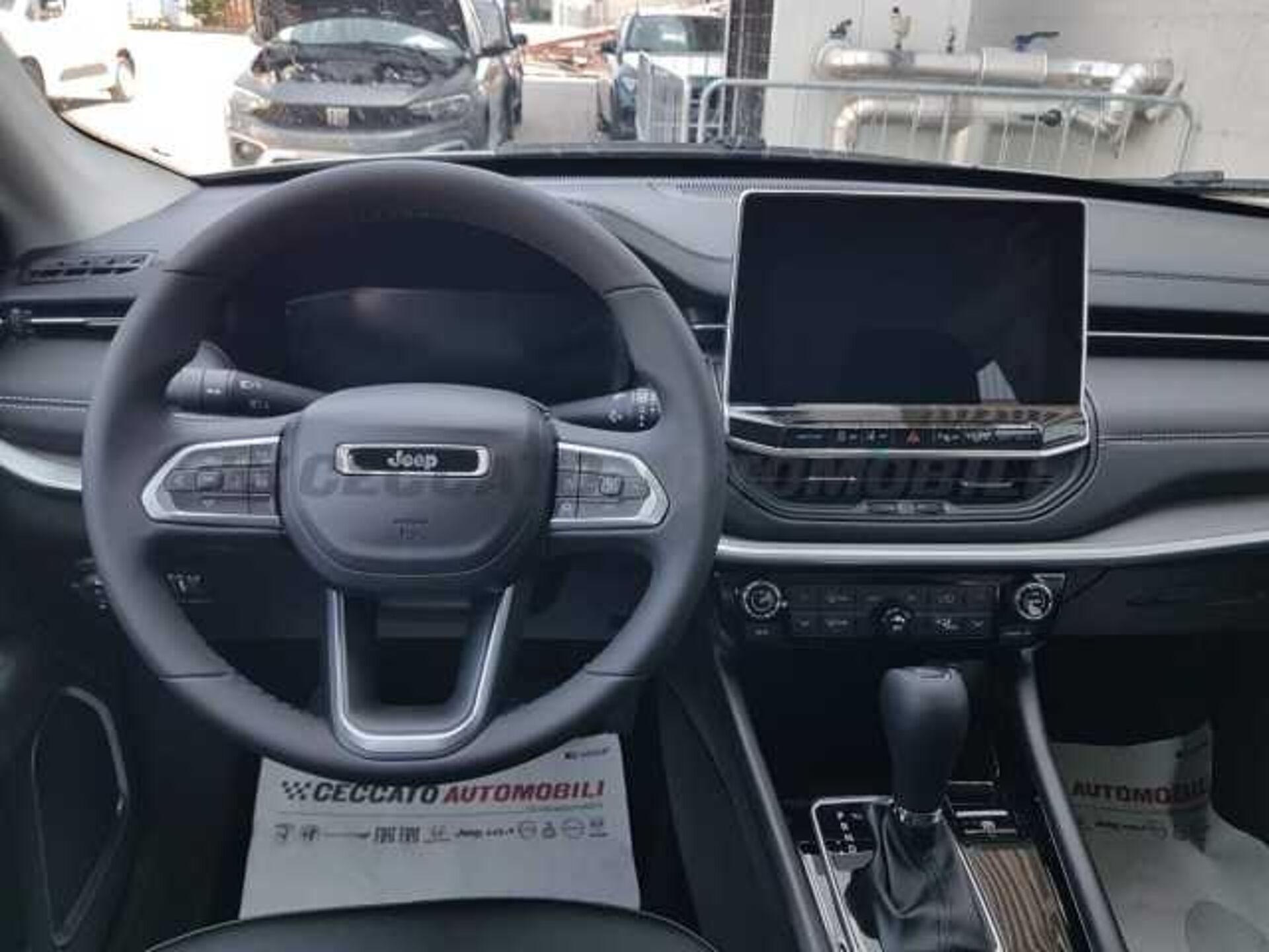 Jeep Compass 1.5l - white