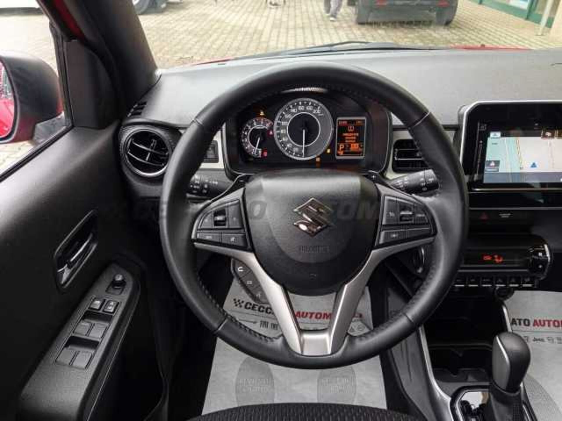 Suzuki Ignis 1.2l - red