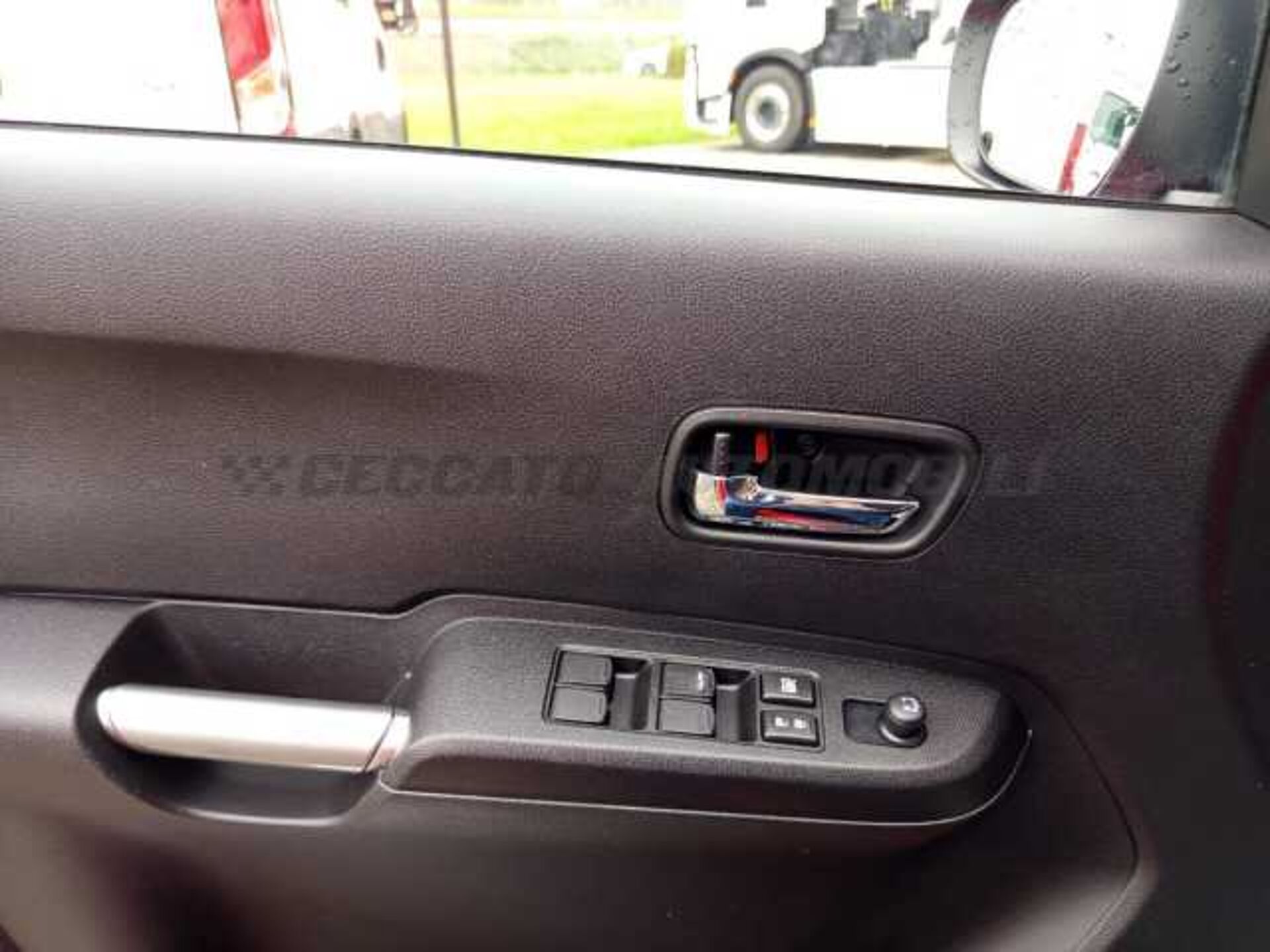 Suzuki Ignis 1.2l - red