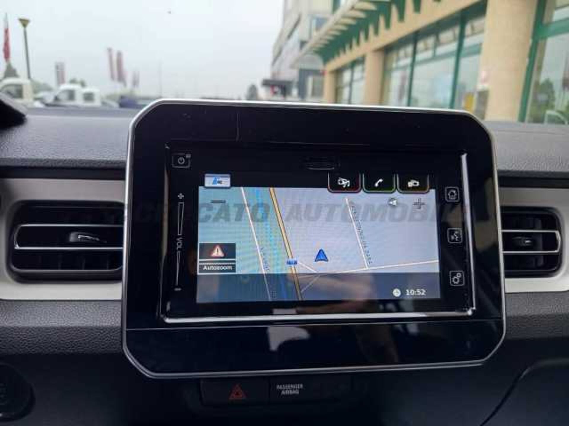 Suzuki Ignis 1.2l - red