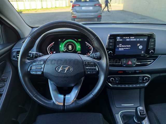 Hyundai i30 1.0l - grey