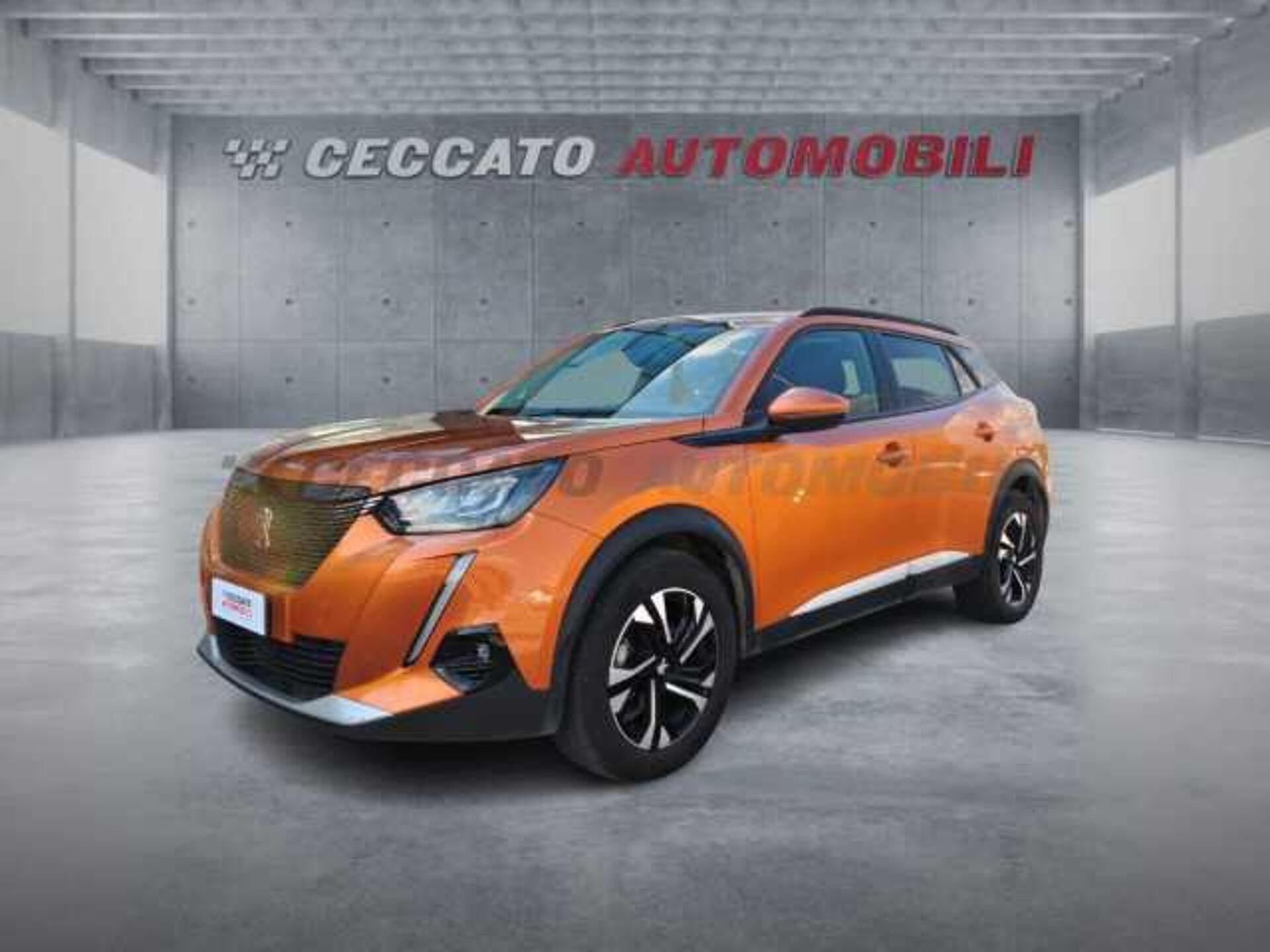 Peugeot 2008 1.2l - orange