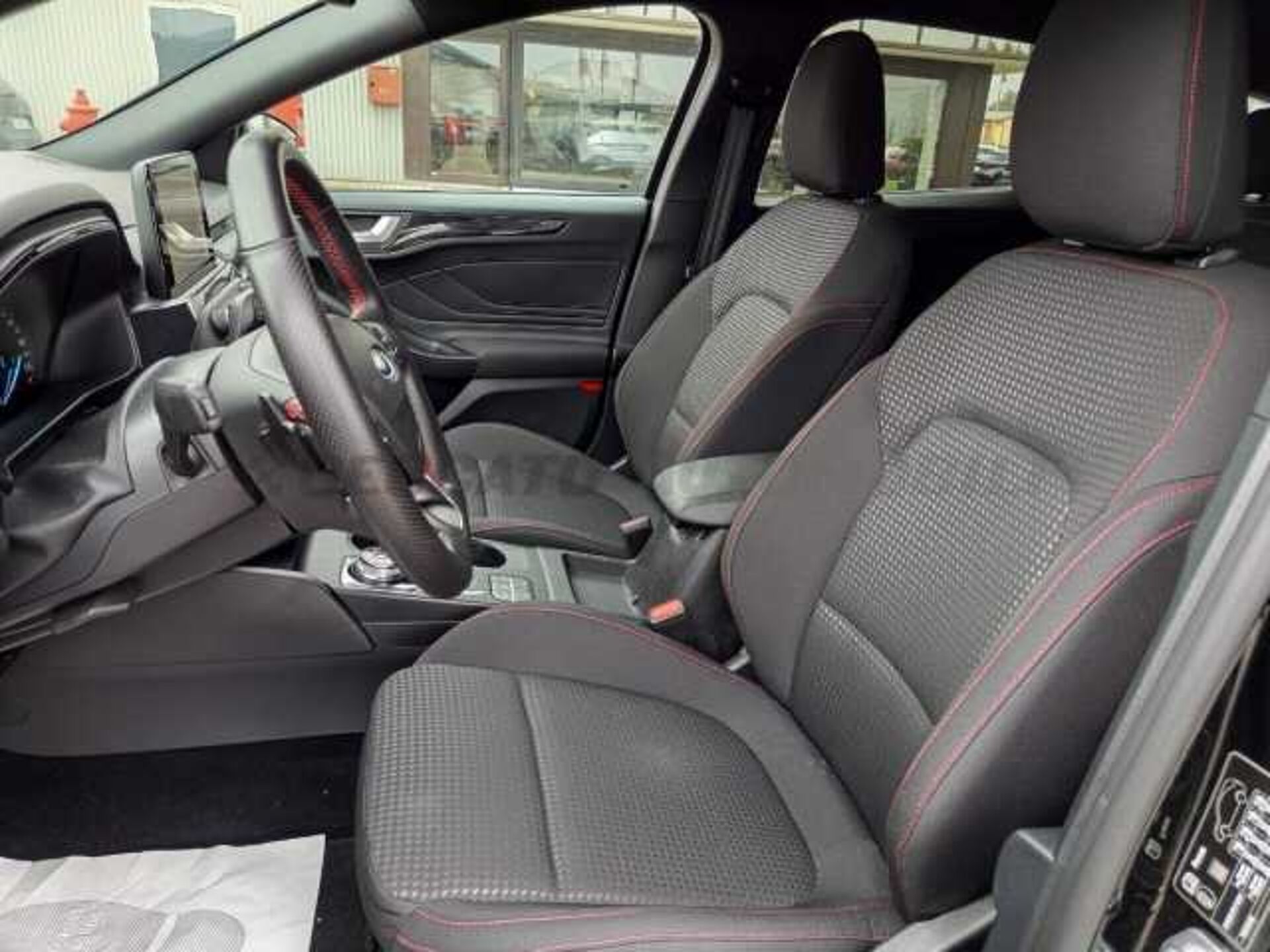 Ford Focus 1.5l - black