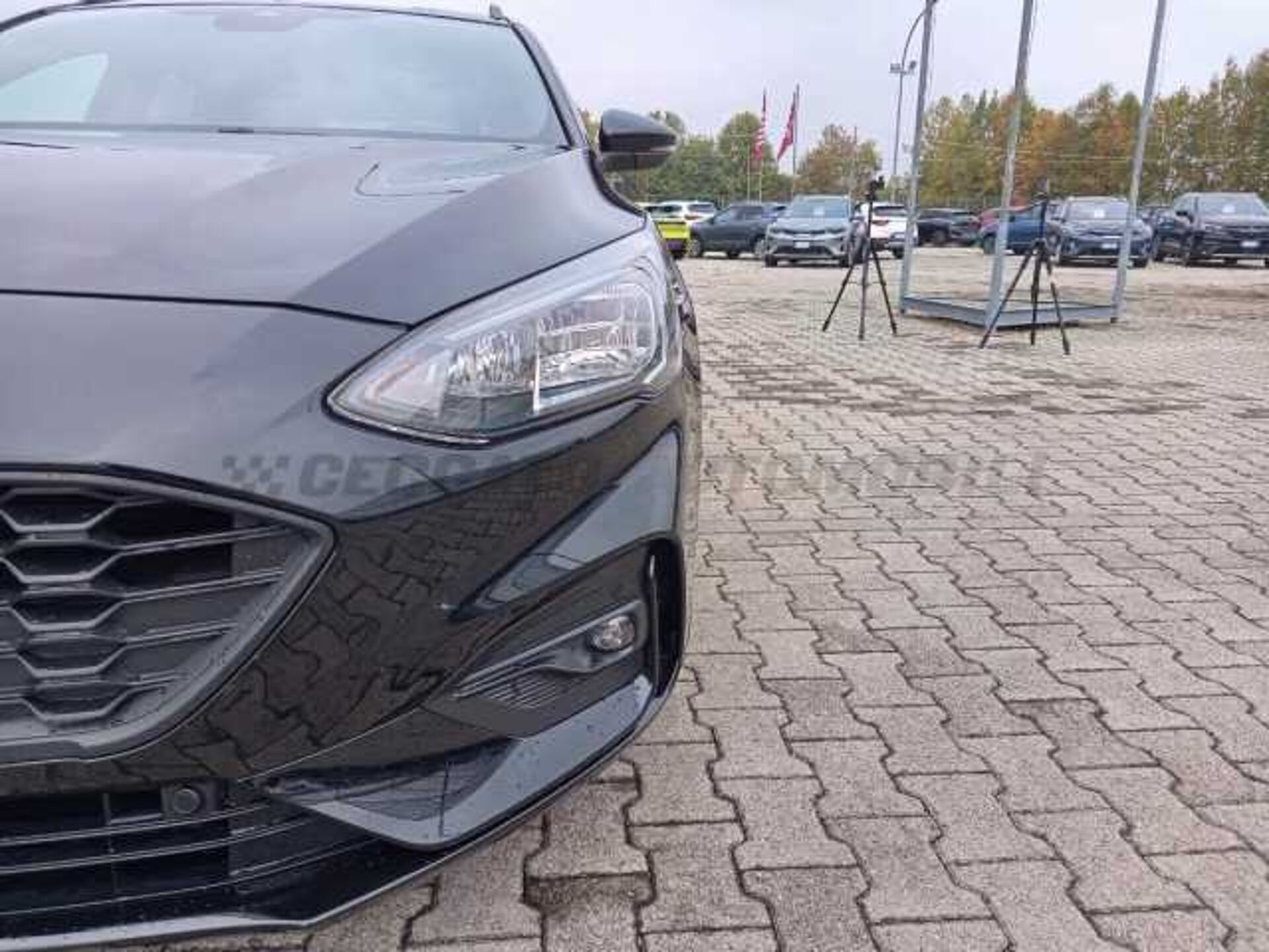 Ford Focus 1.5l - black