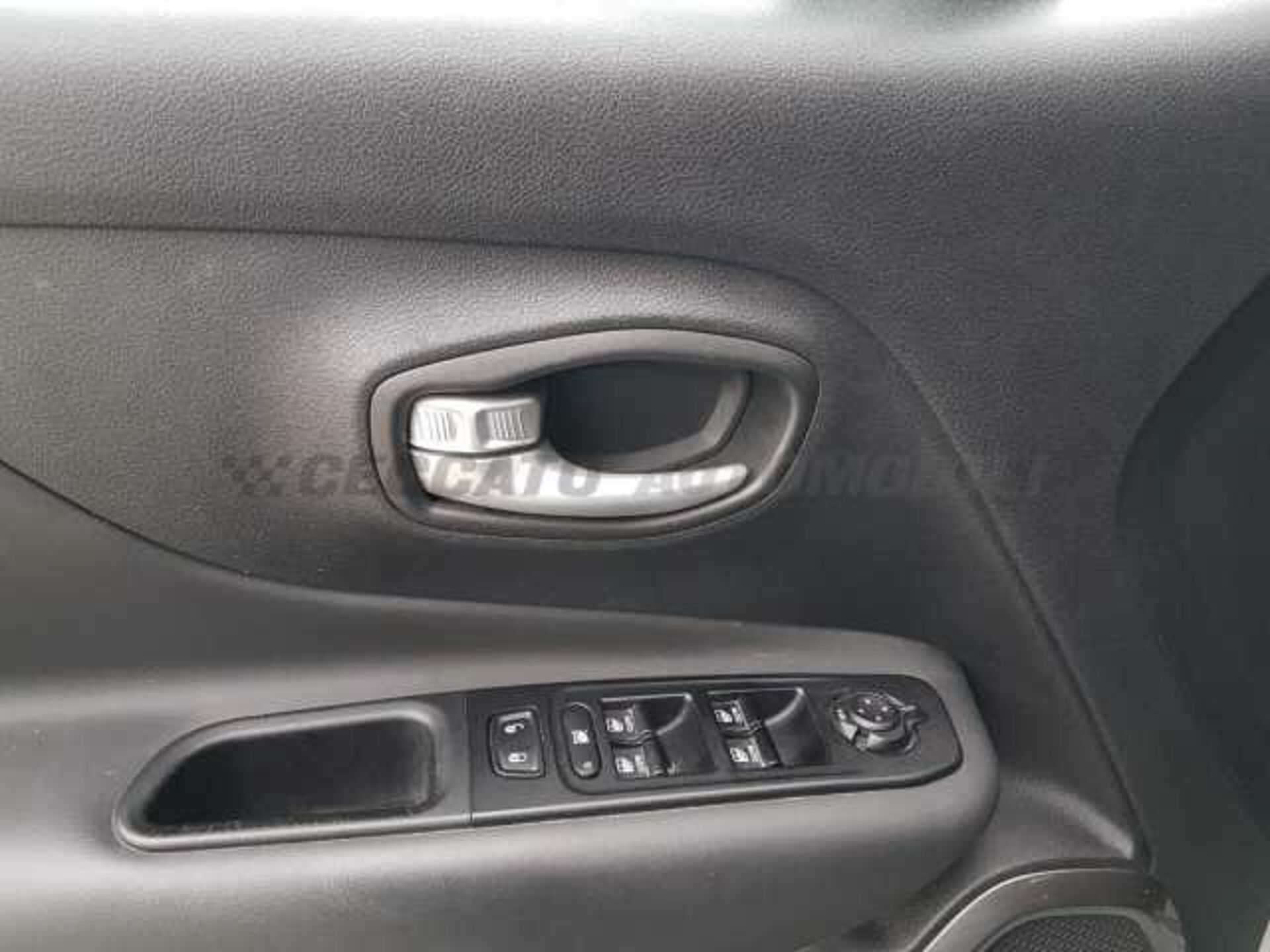 Jeep Renegade 1.6l - white