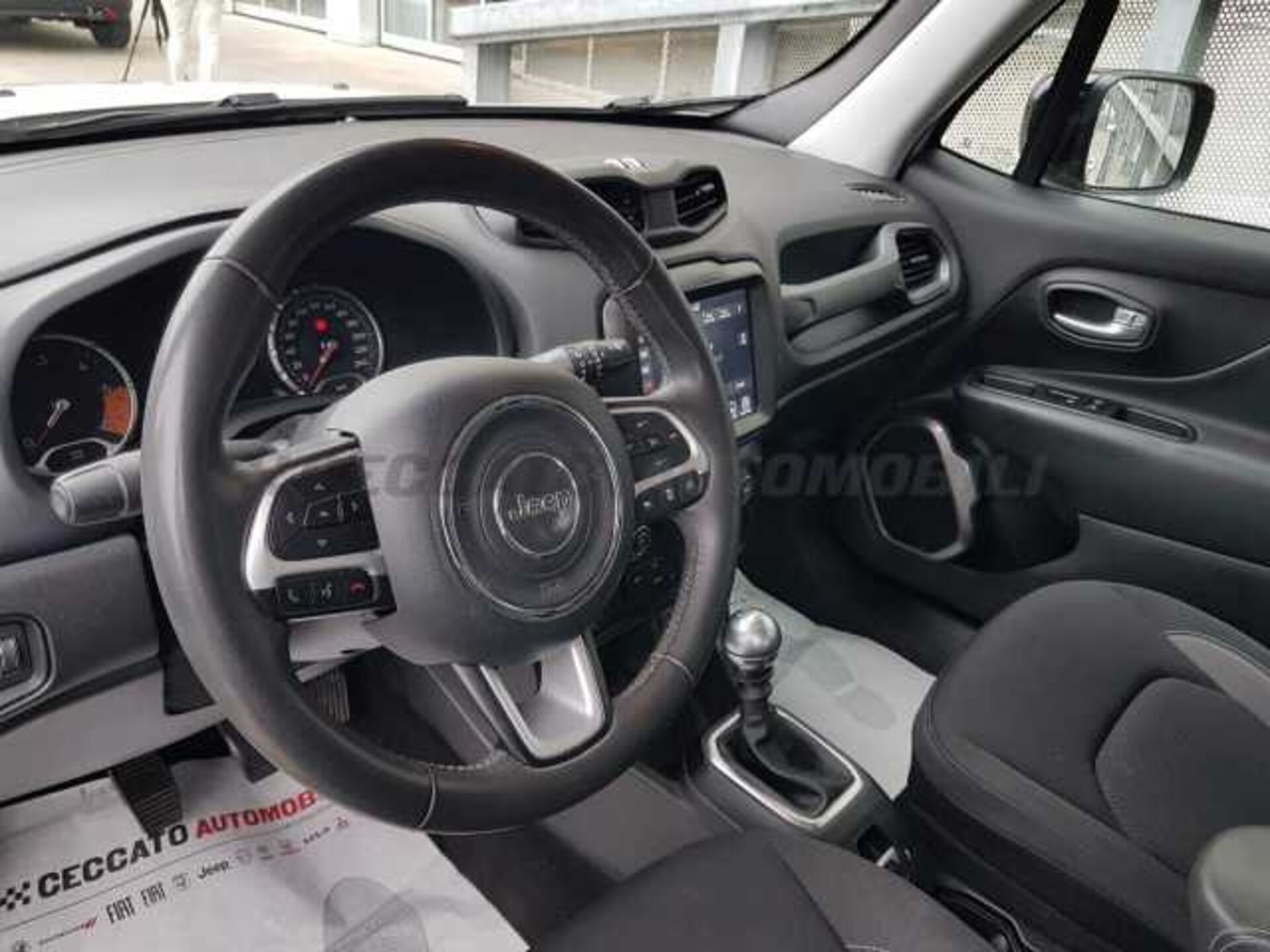 Jeep Renegade 1.6l - white