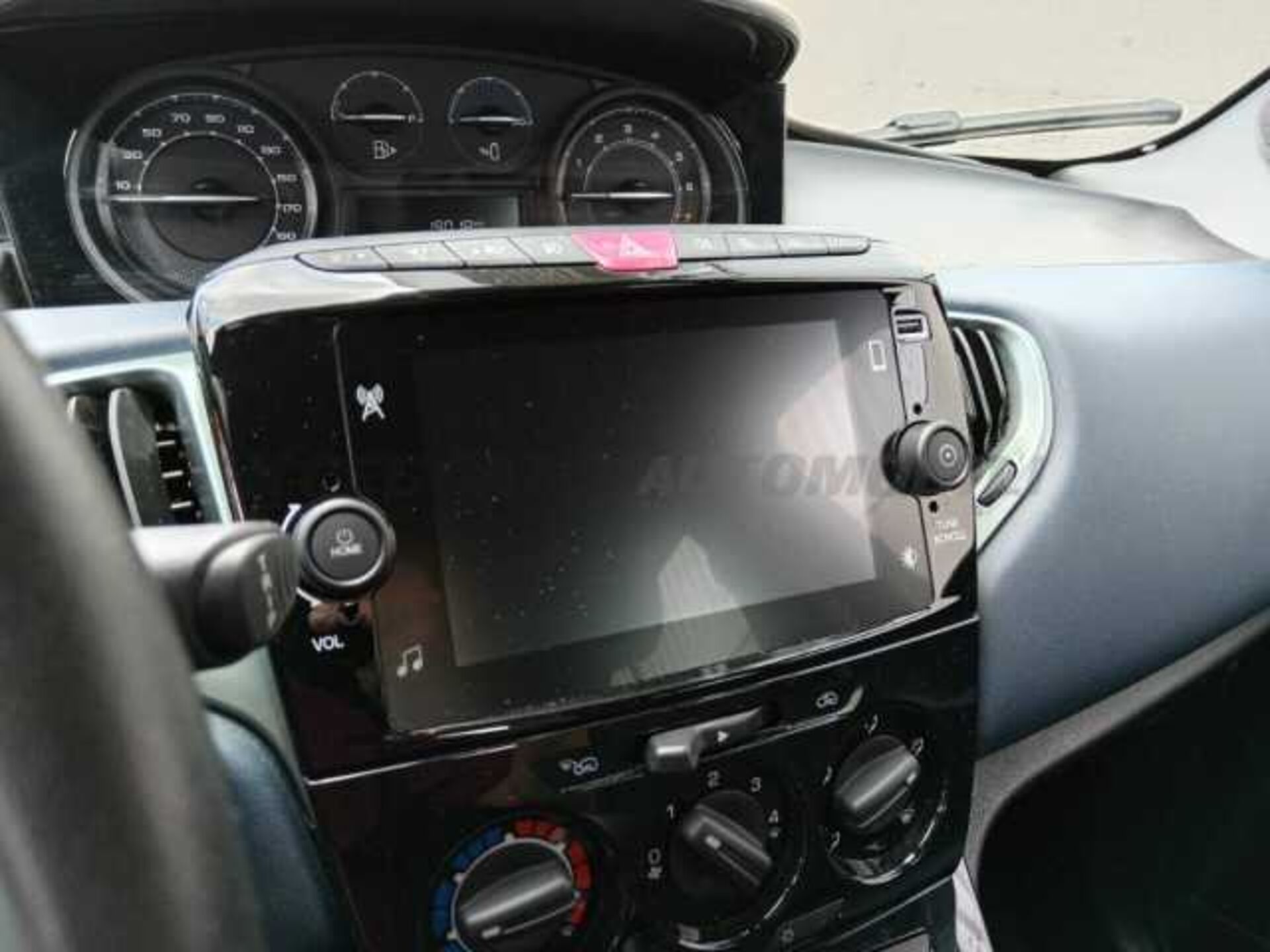 Lancia Ypsilon 1.0l - grey