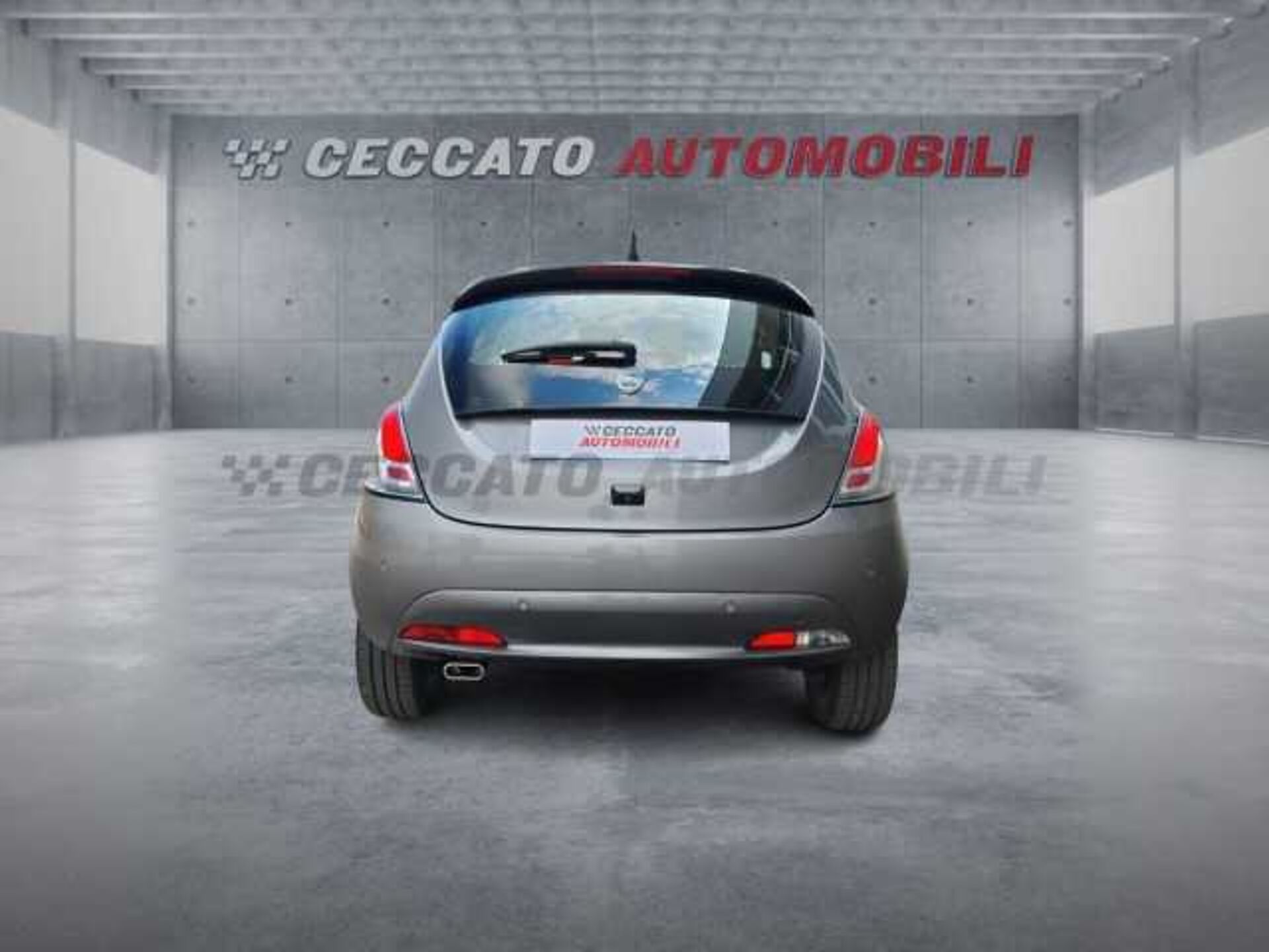 Lancia Ypsilon 1.0l - grey