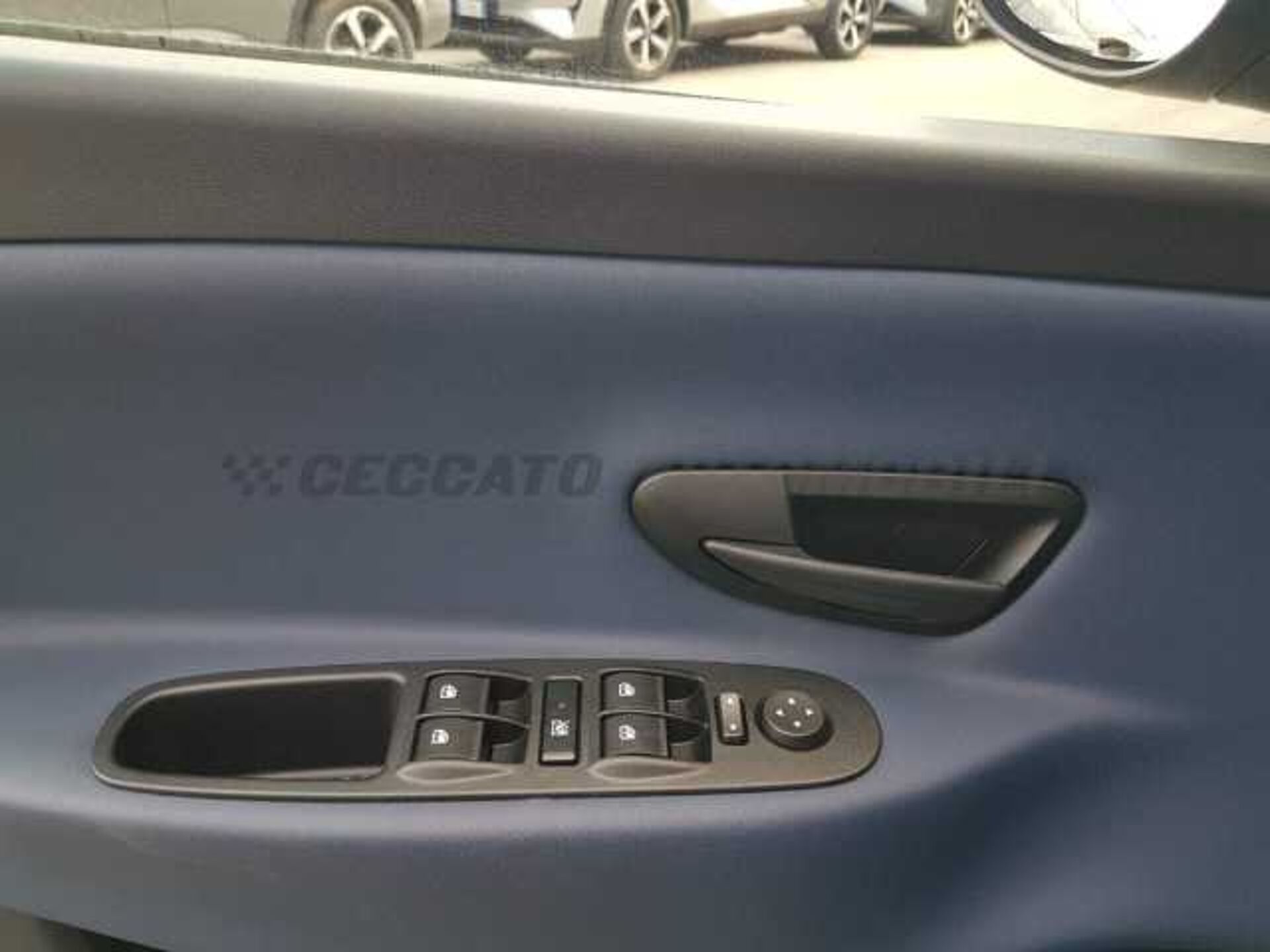 Lancia Ypsilon 1.0l - grey