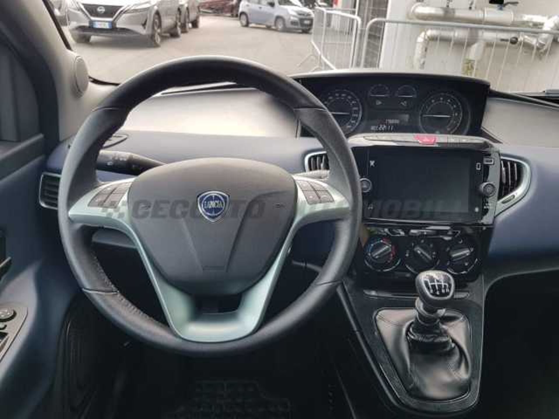 Lancia Ypsilon 1.0l - grey