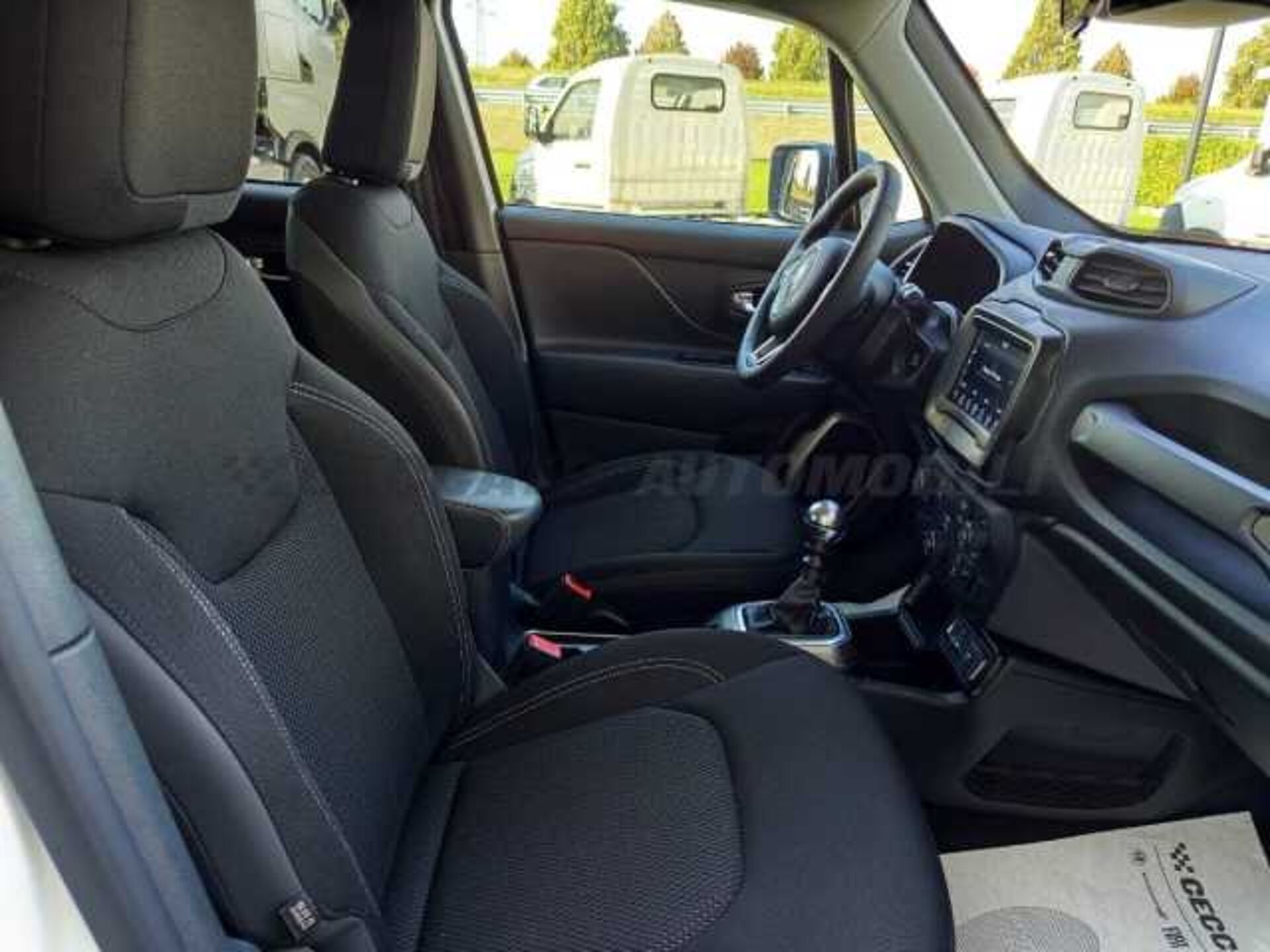 Jeep Renegade 1.6l - white