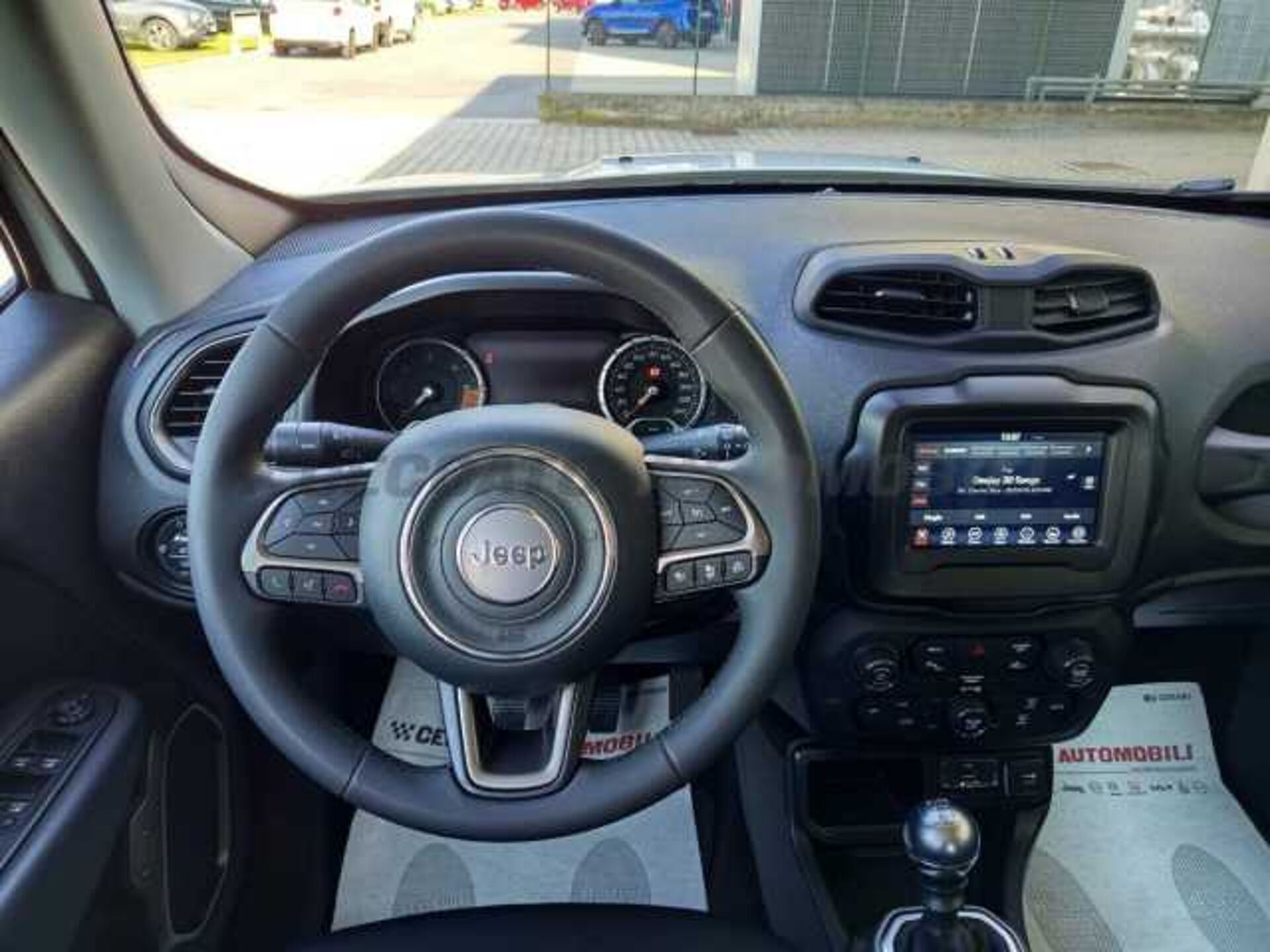 Jeep Renegade 1.6l - white