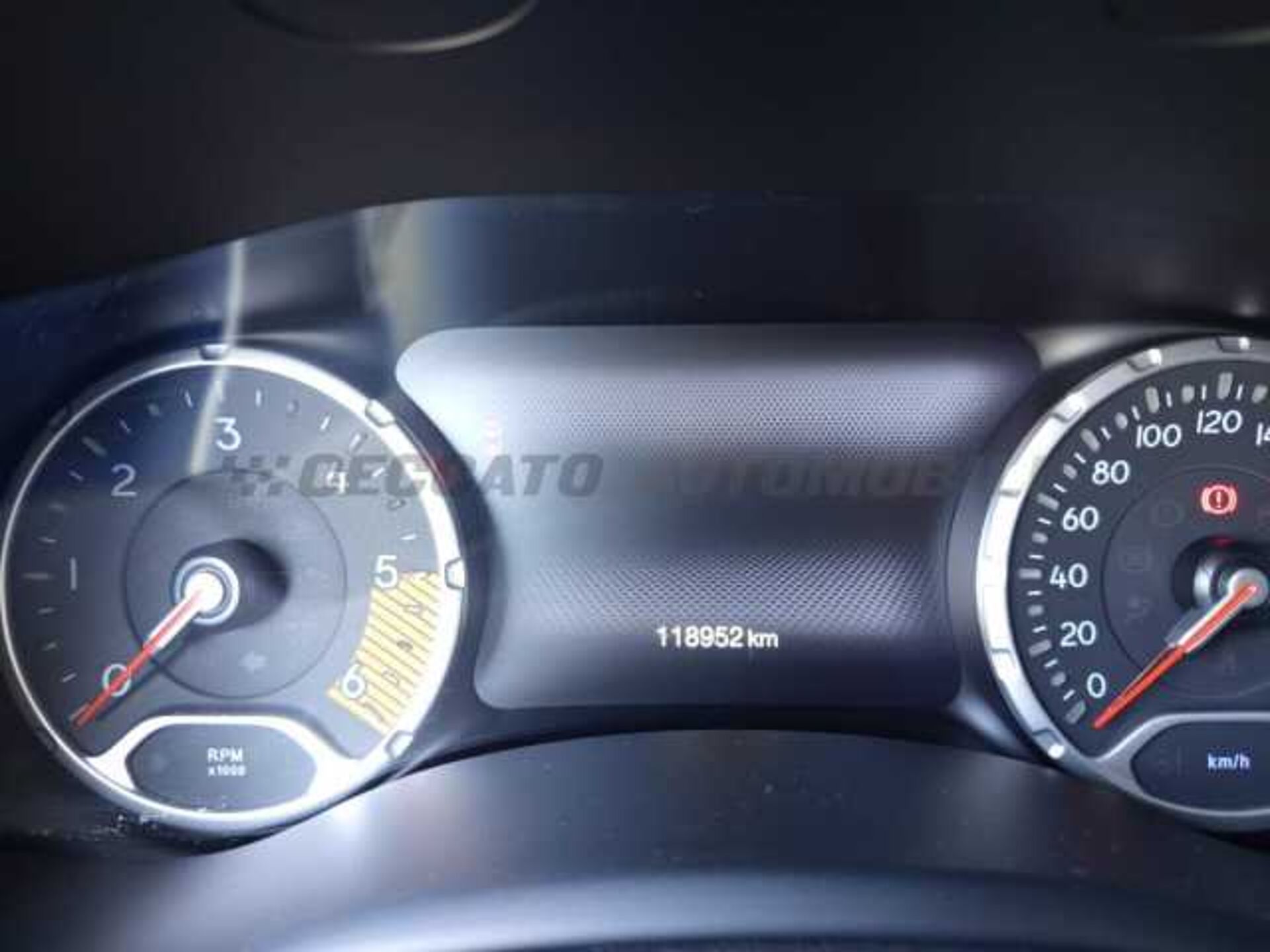 Jeep Renegade 1.6l - white