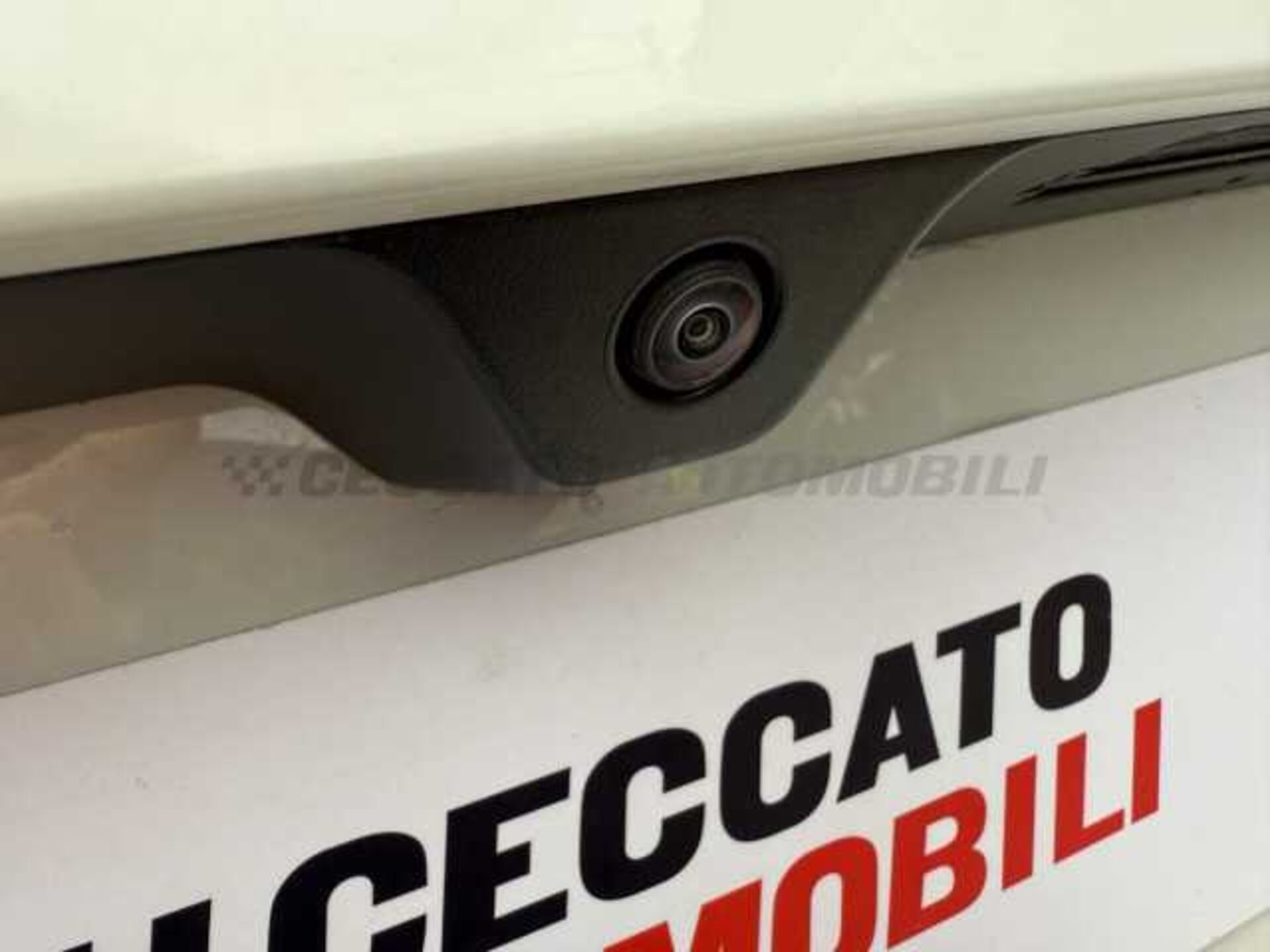 Jeep Compass 1.3l - white